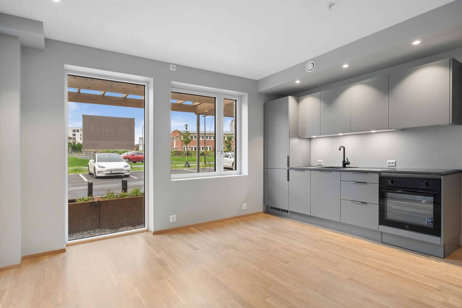 Kjøkken fra HTH med integrerte hvitevarer Galleribilde