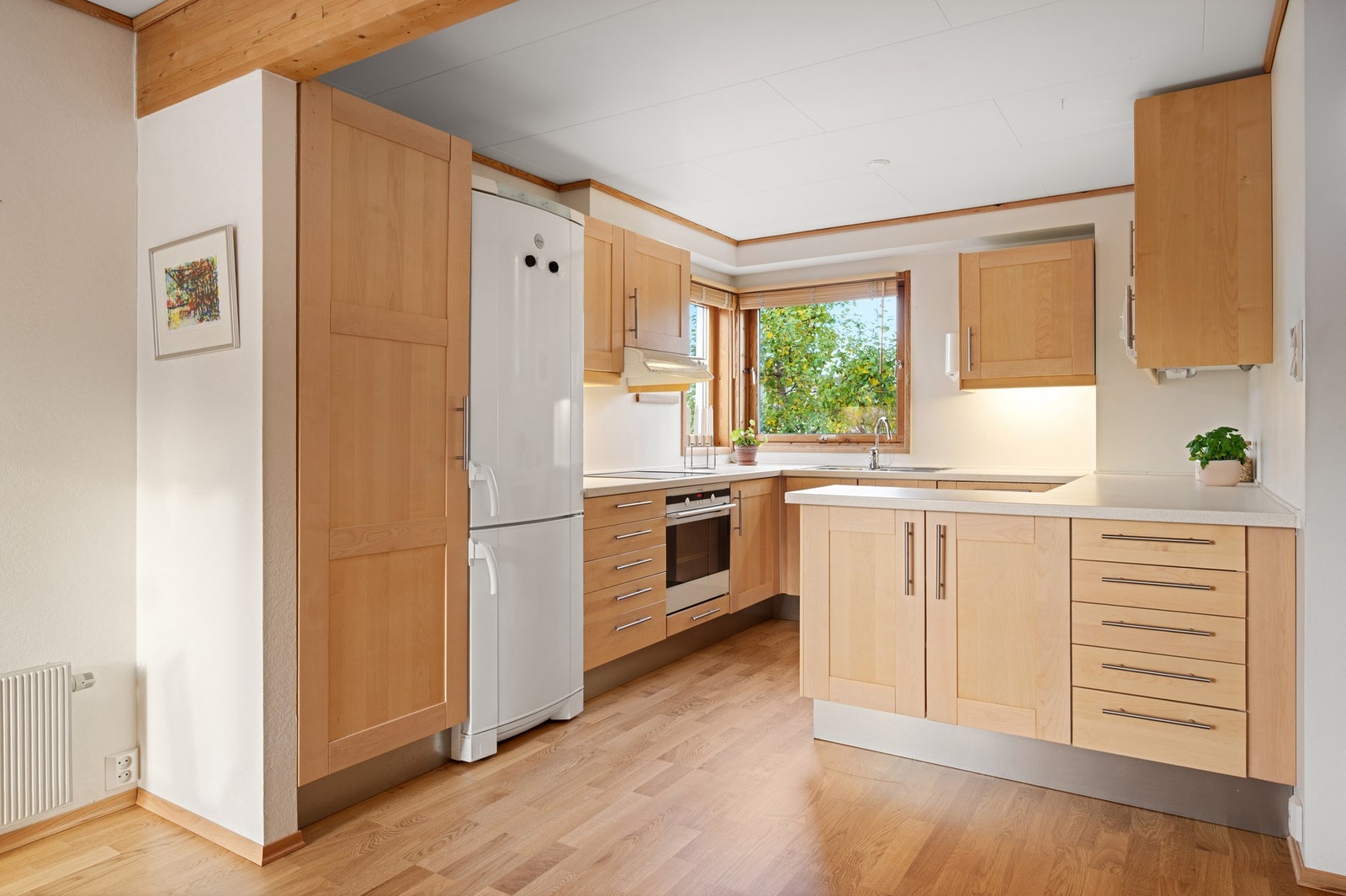 Kjøkkenet ble pusset opp i 2009. Galleribilde