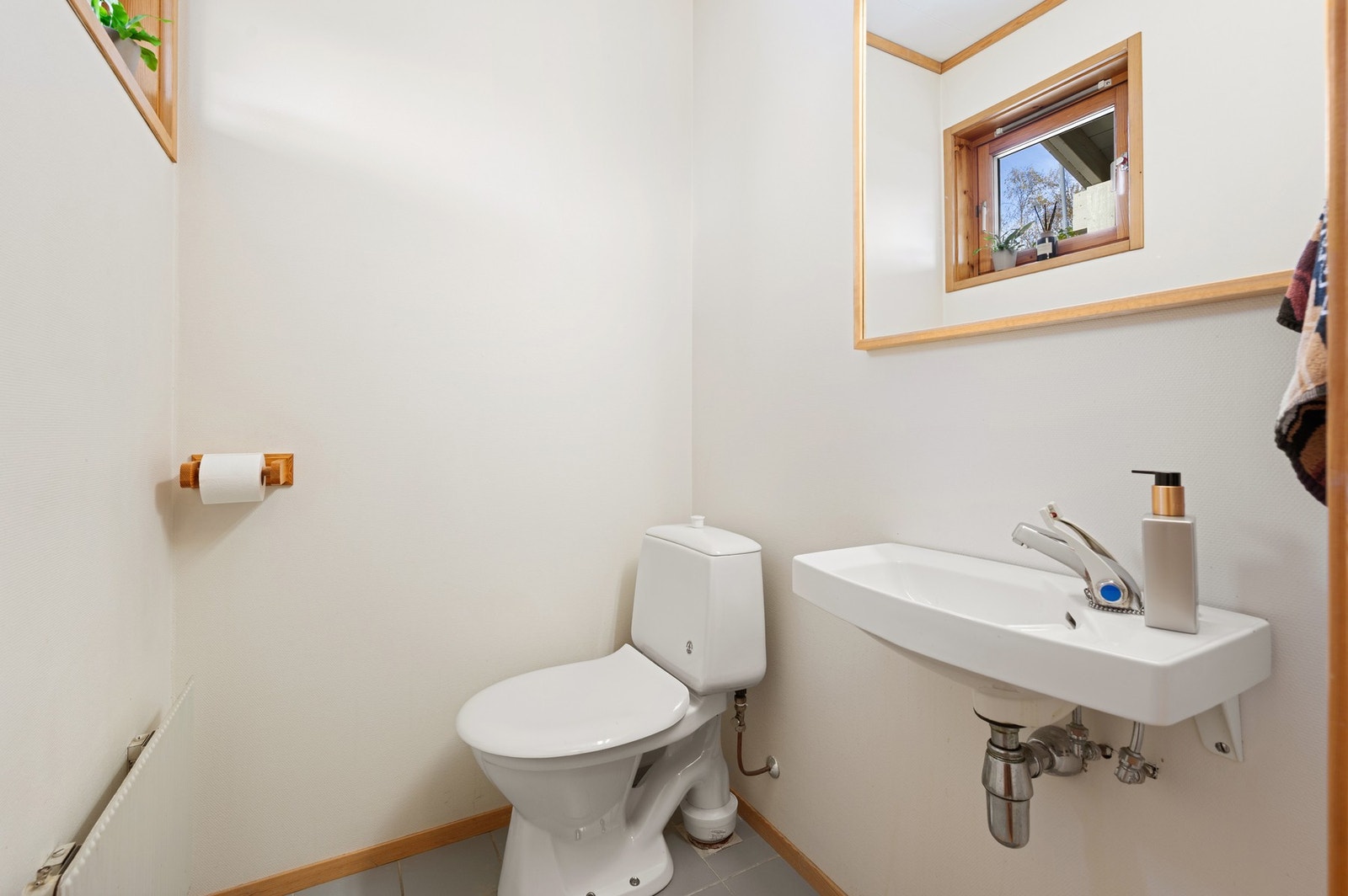 Svært praktisk med et eget WC i tilknytning til entreen. Galleribilde