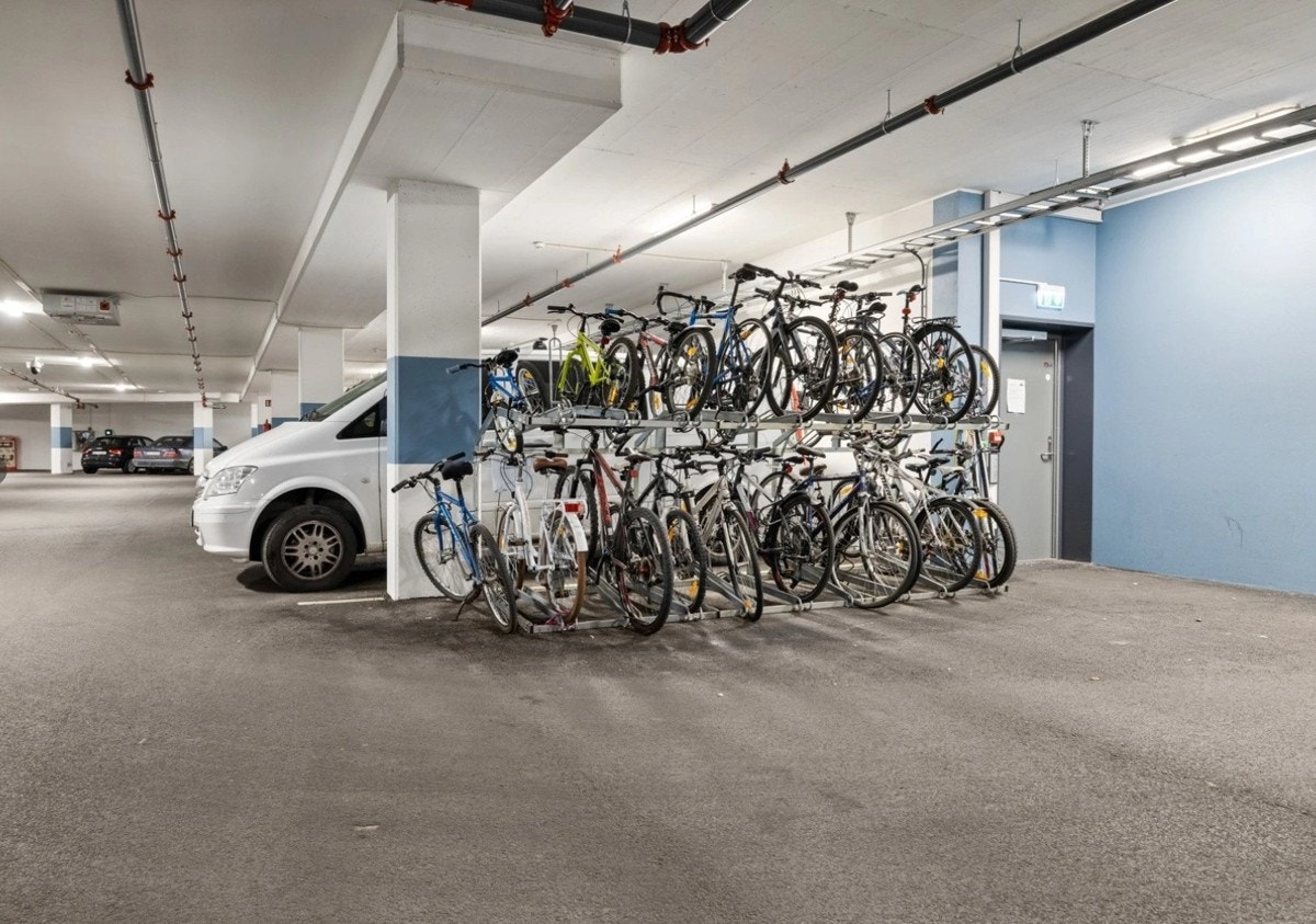 Sykkelparkering. Galleribilde