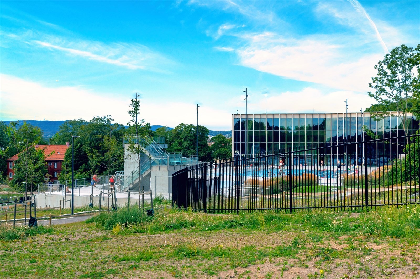 10 minutter gange til Tøyenparken og Tøyenbadet Galleribilde