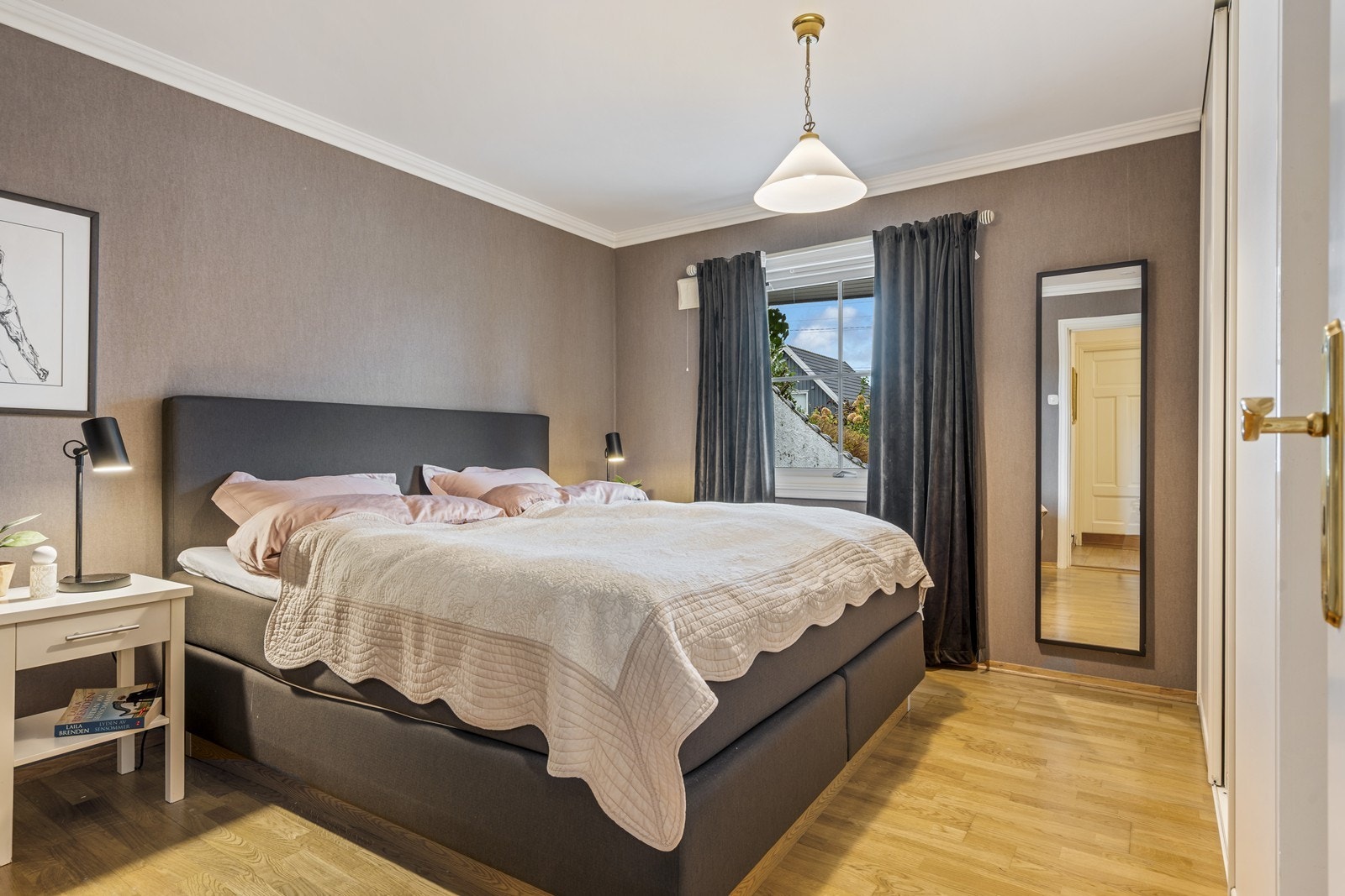 Foreldresoverom Galleribilde