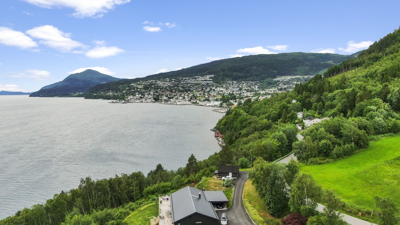 Nærområde mot sentrum. Galleribilde