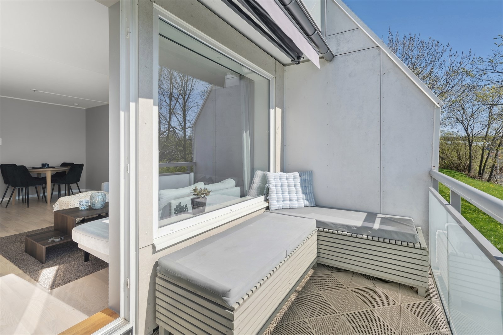 Solrik balkong mot sydøst Galleribilde