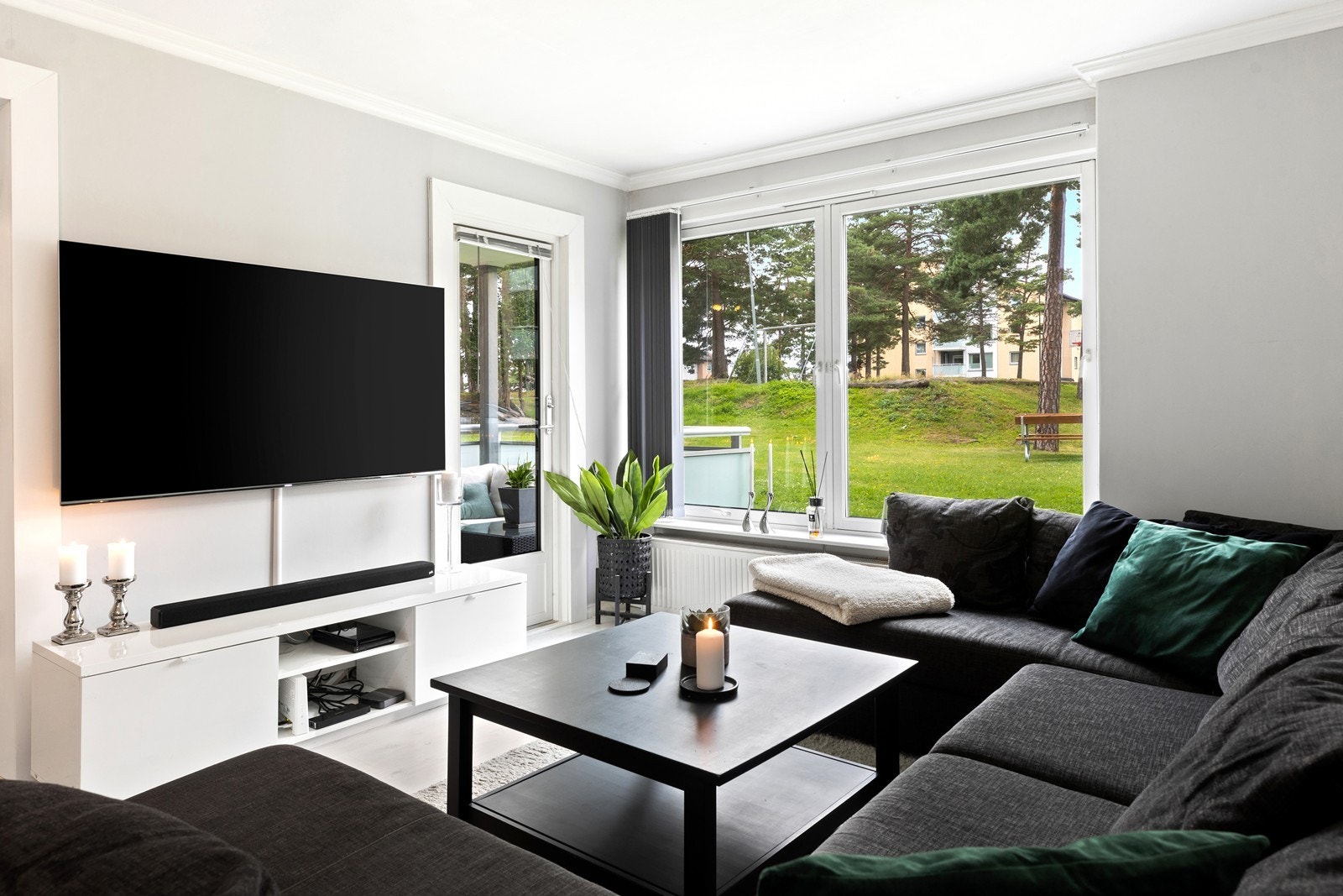 Pen andelsleilighet med praktisk beliggenhet i 1. etasje. Galleribilde