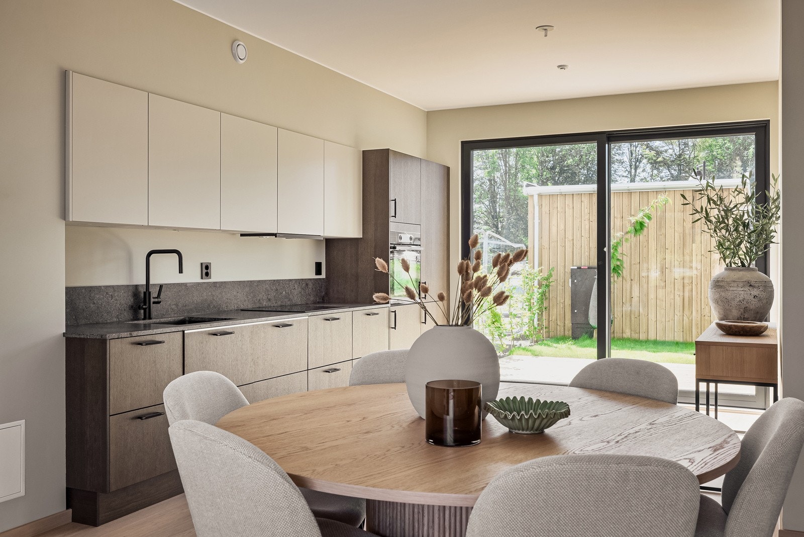 Her er det også utgang til en forhage Galleribilde