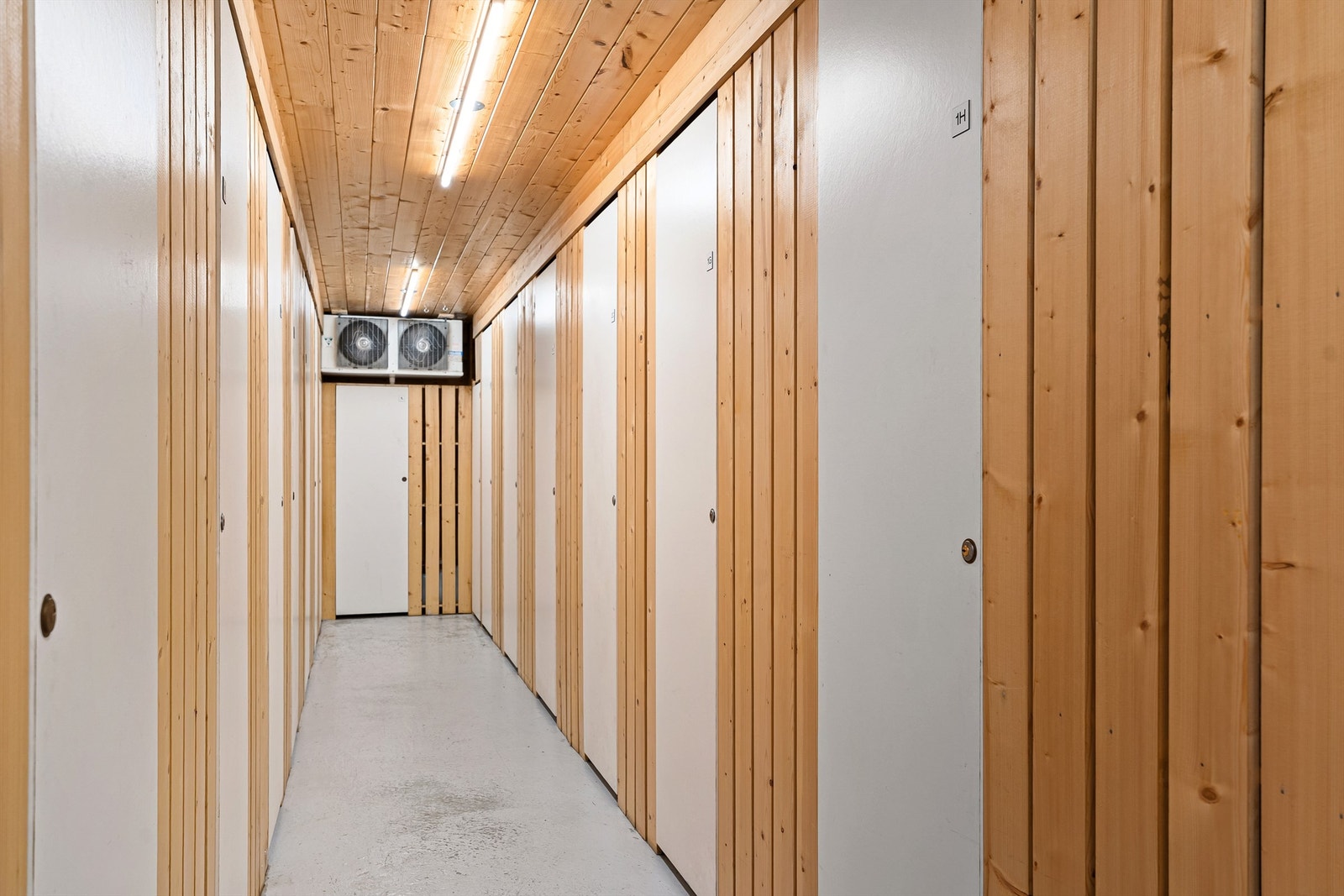 Tilhørende kjølebod i kjeller Galleribilde