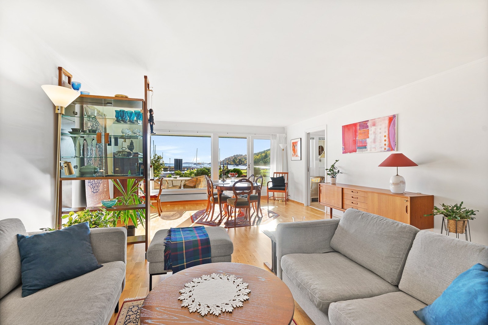 En trivelig stue hvor man raskt finner roen Galleribilde