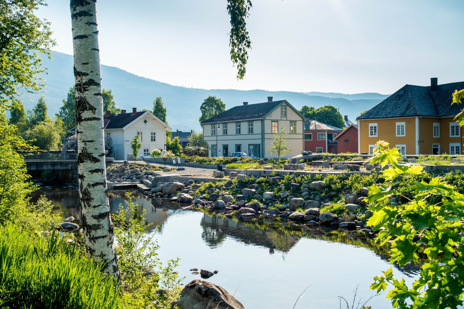 Gamle Nes og elveparken ligger i Sentrum av Nesbyen. Galleribilde