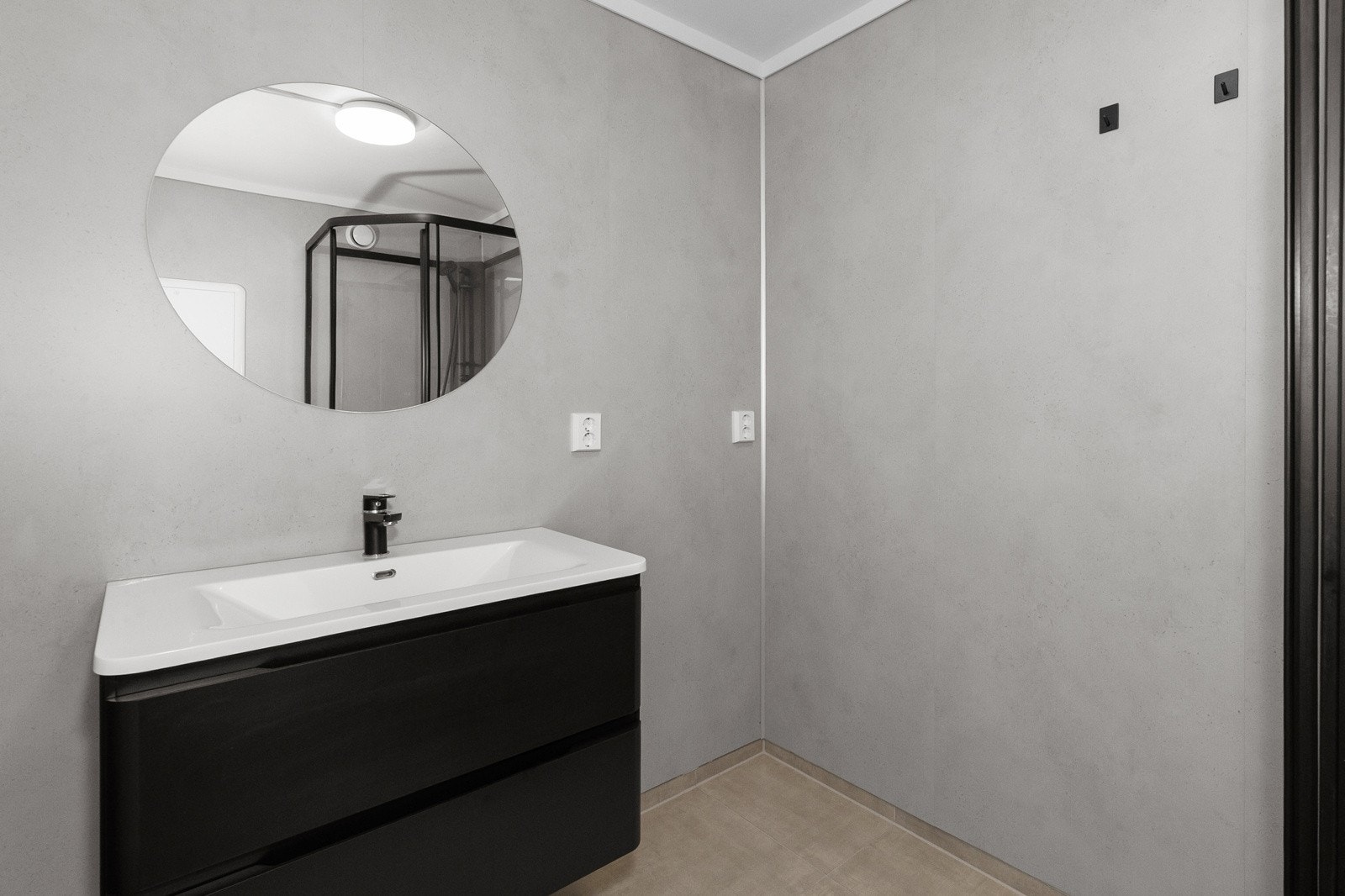 Pen og moderne kjøkkeninnredning Galleribilde