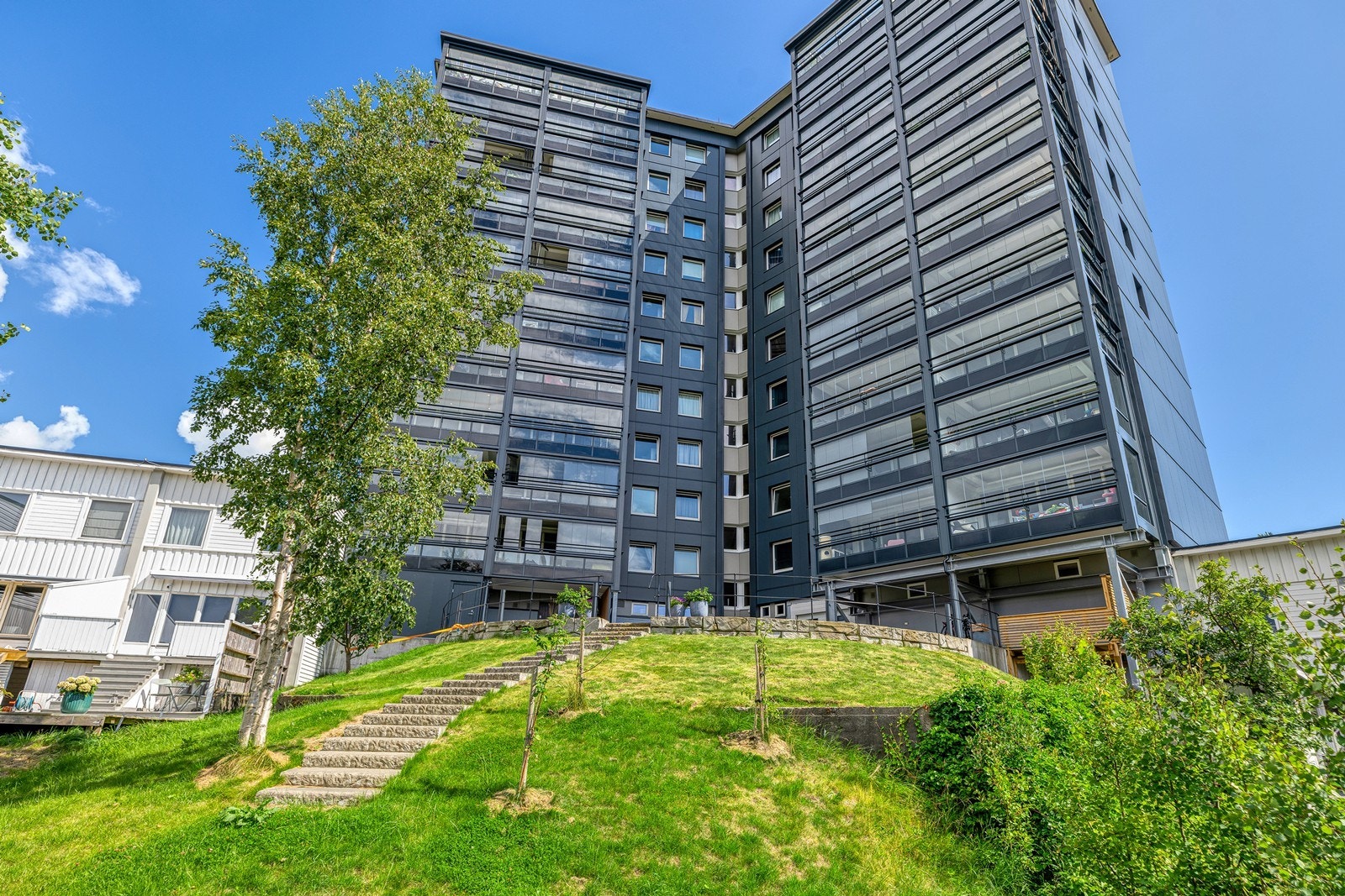 Flott opparbeidet tomt for borettslaget Galleribilde