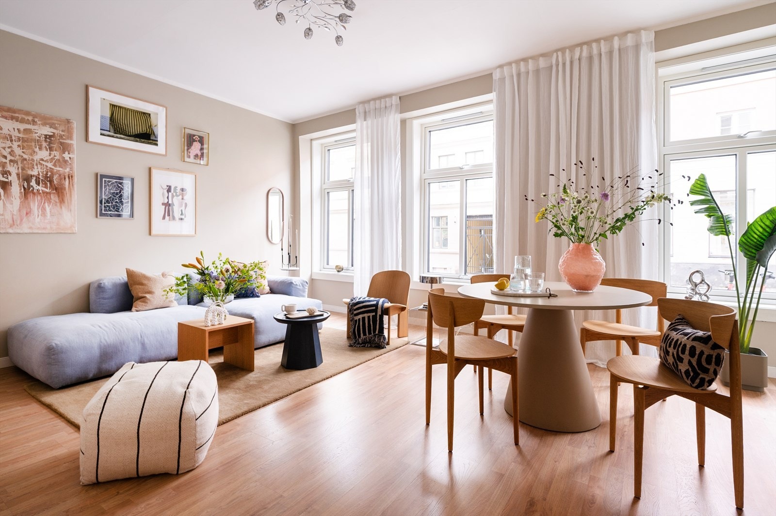 Lys og romslig 3-roms med en flott beliggenhet på øvre Grünerløkka. Galleribilde