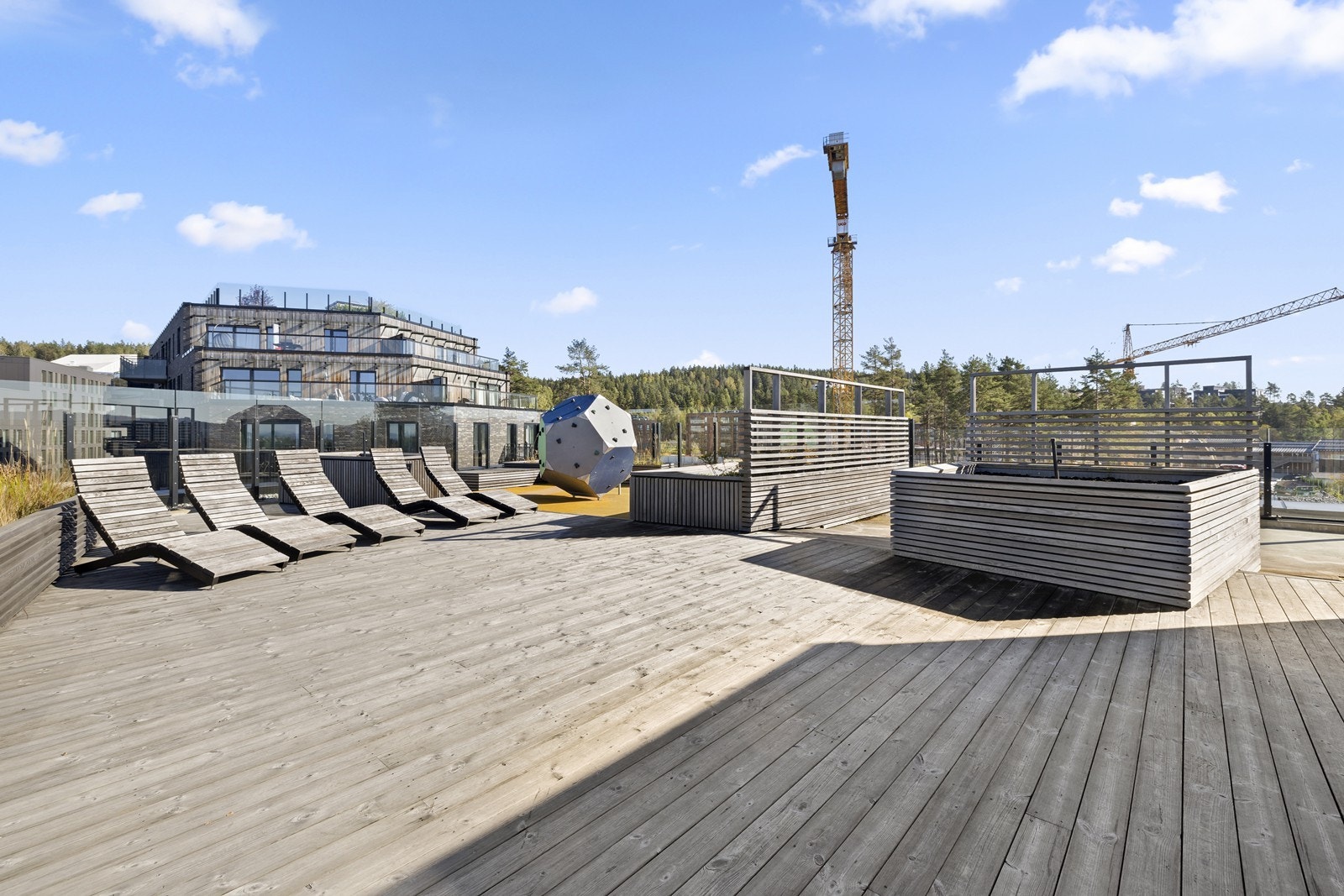 Beboerne har tilgang til store områder med gode solforhold. Galleribilde