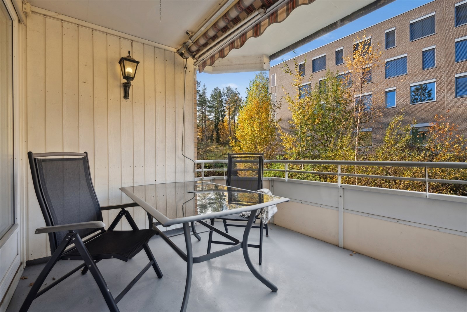 Fra stuen har du adgang til en herlig vestvendt balkong på ca. 11 kvm. Galleribilde