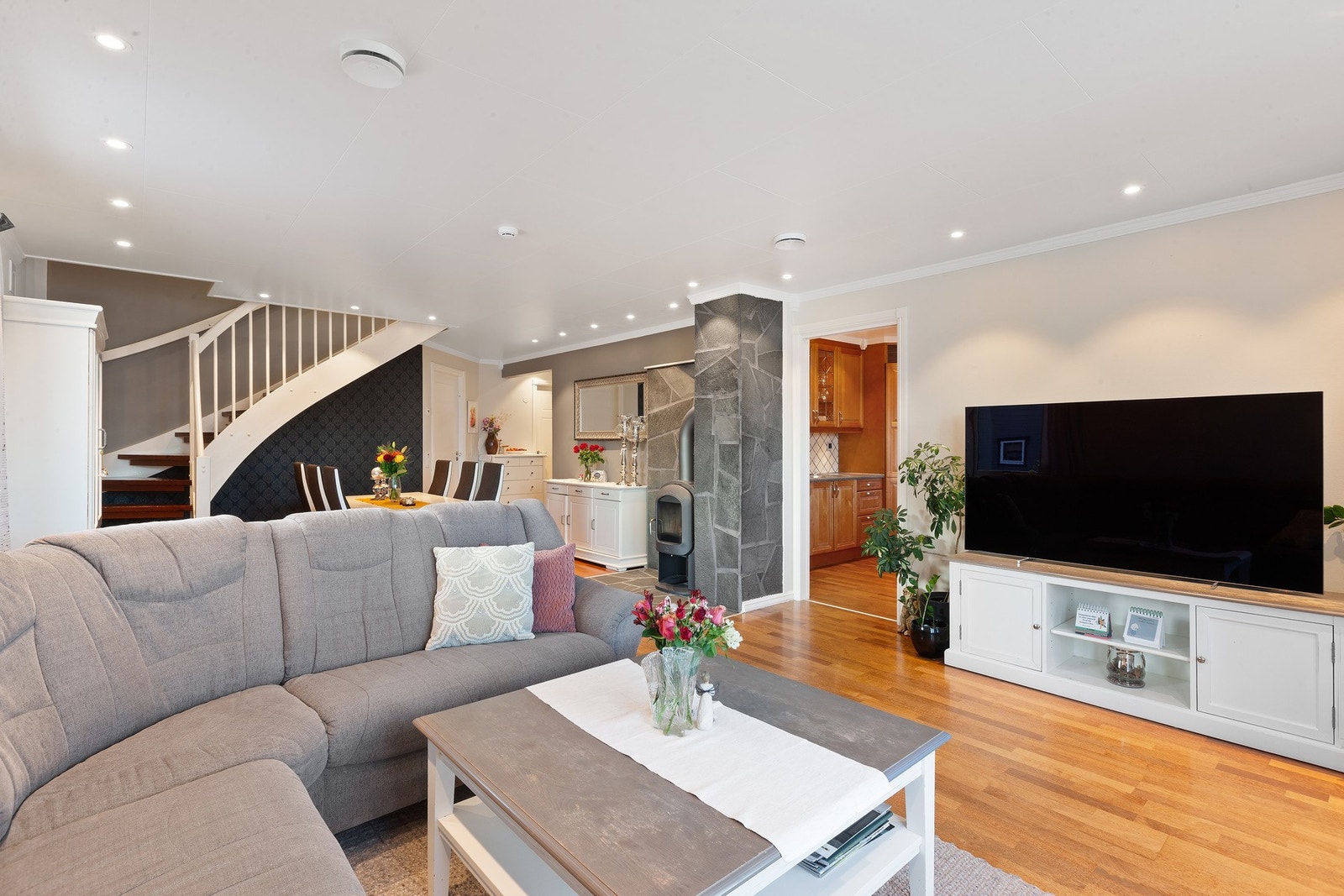 Vedovn i stuen gir en lun og fin varme. Galleribilde