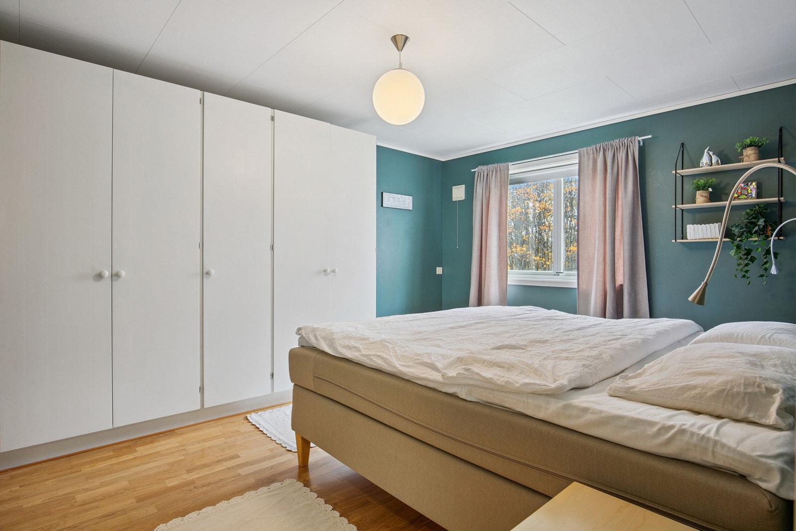 Ett av 6 soverom Galleribilde