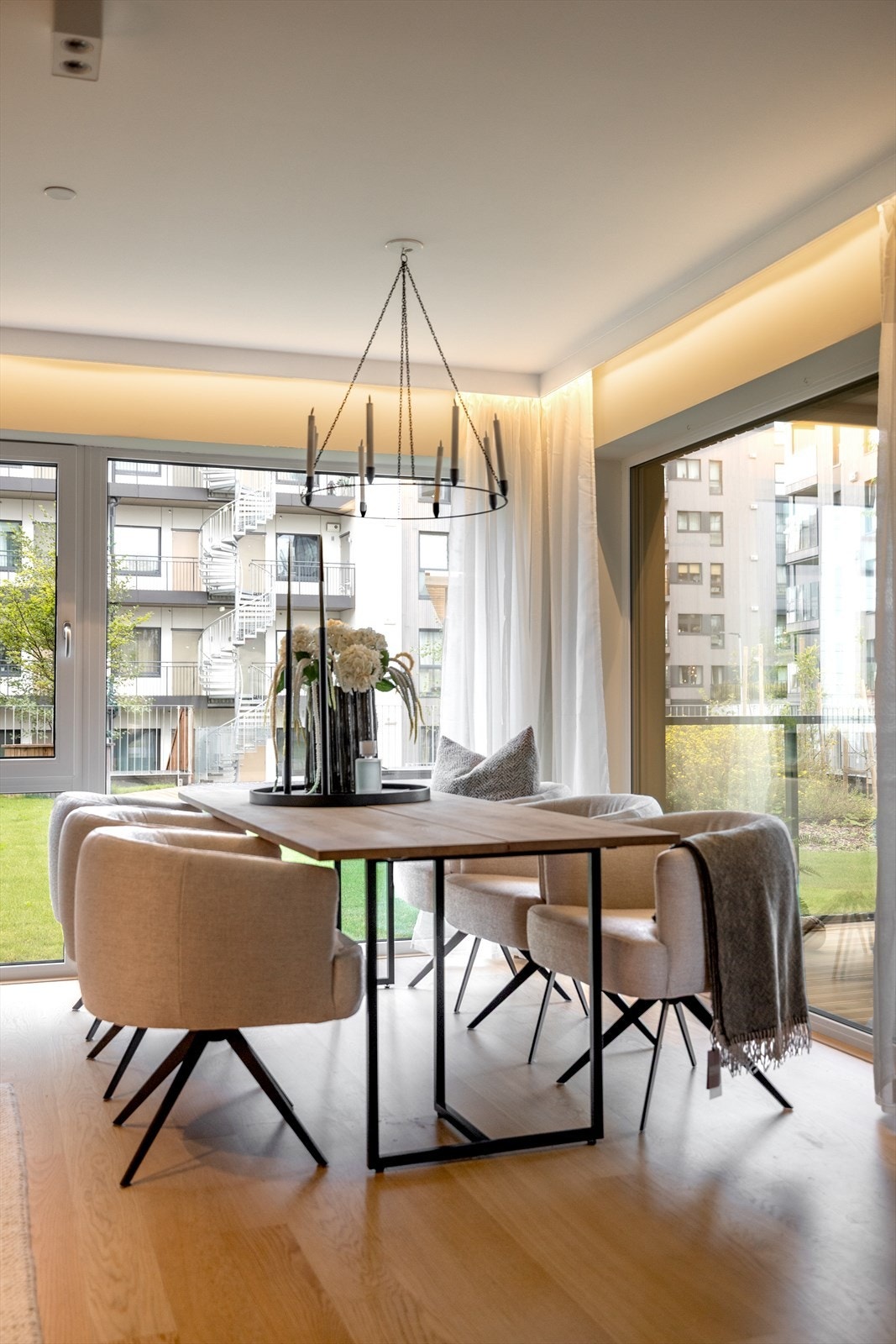 Spiseplass på kjøkkenet Galleribilde