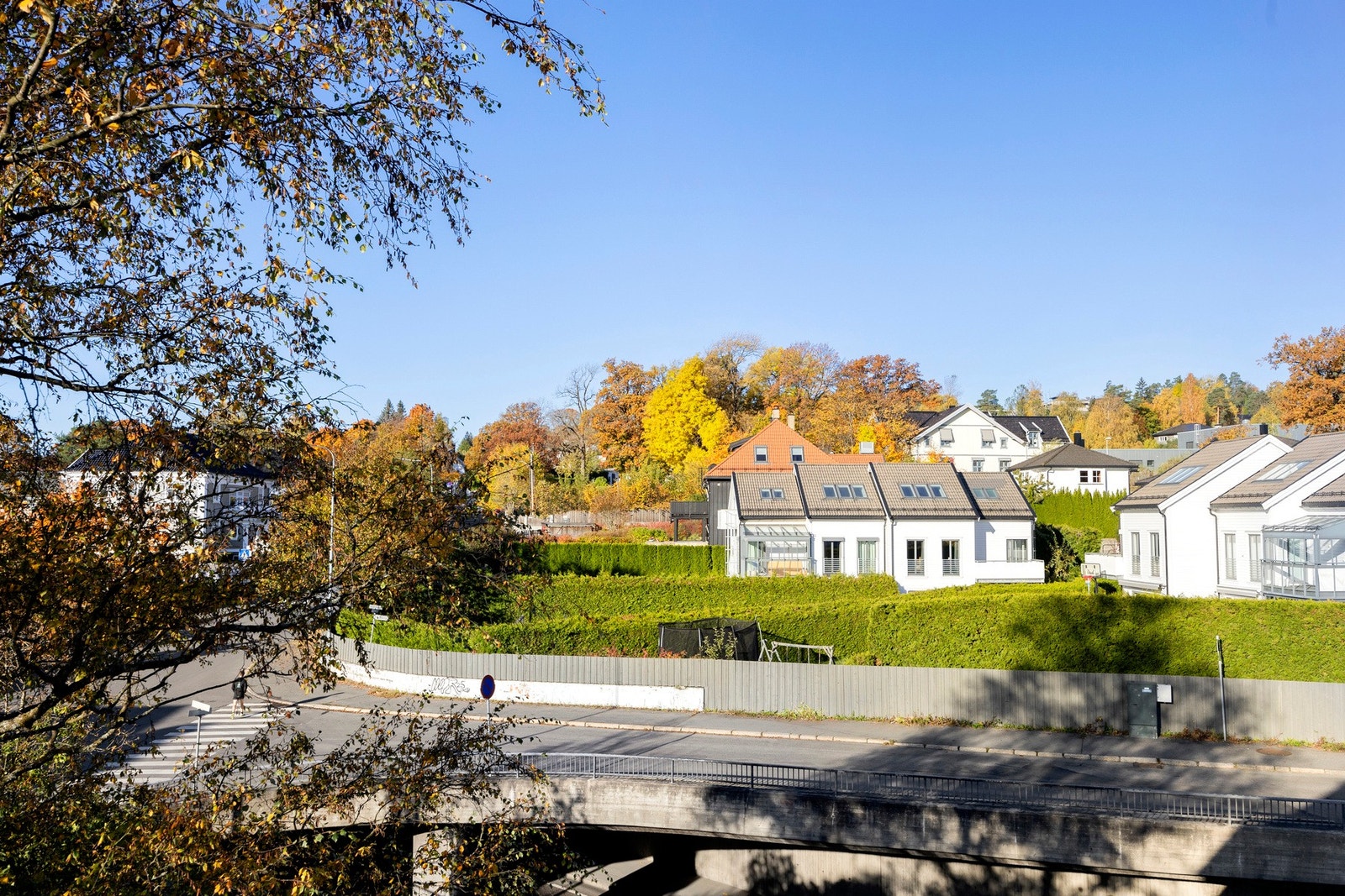 Hyggelig utsyn fra soverom 1. Galleribilde