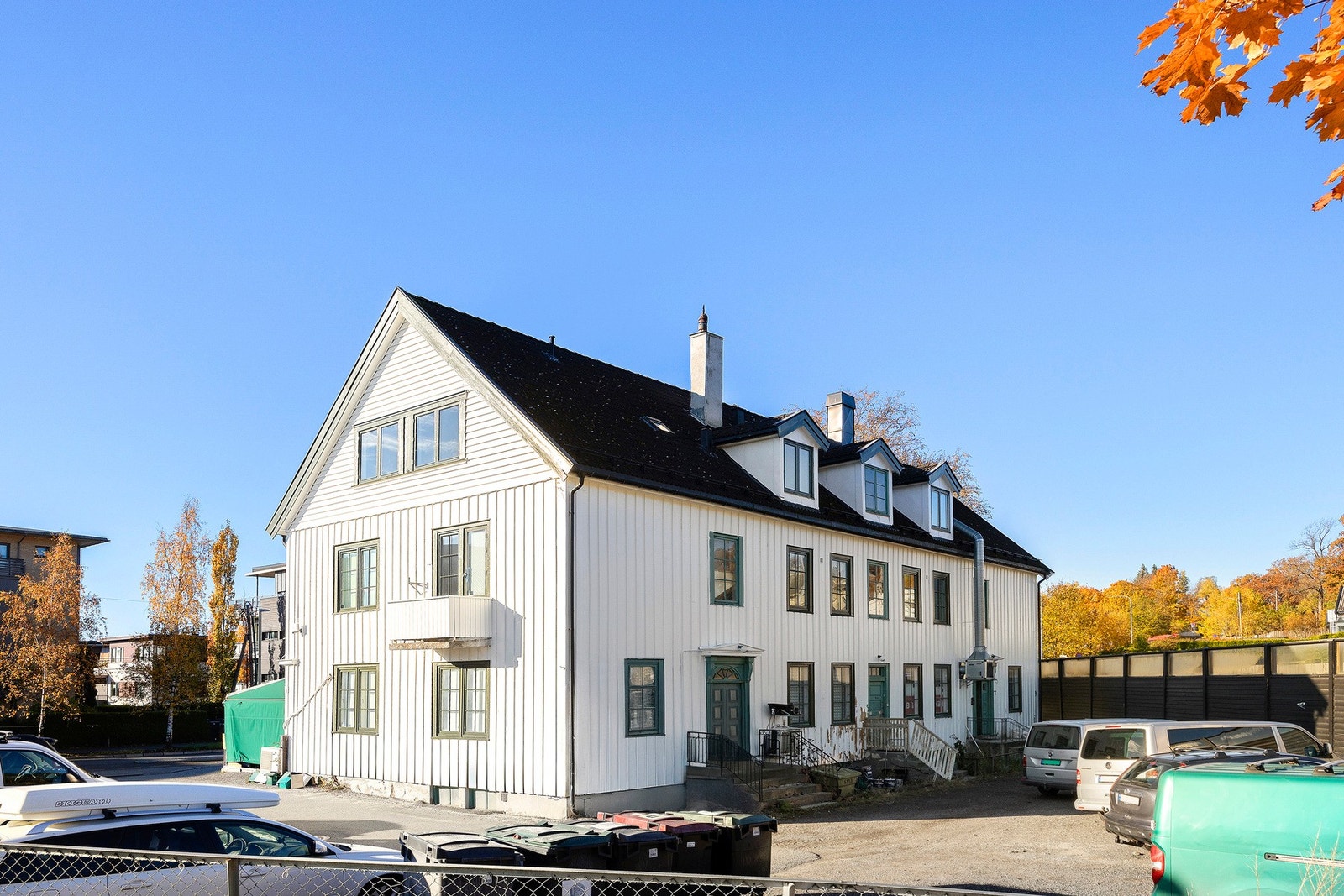 Fra bakgården - Holmenveien 11. Galleribilde