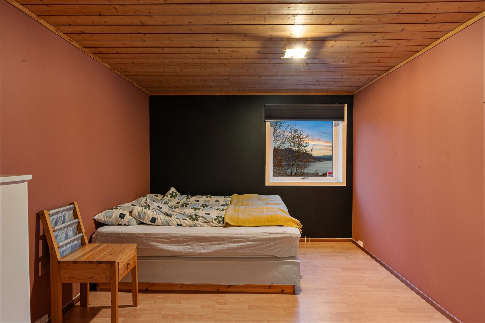 Sokkel; 12 kvm. Galleribilde