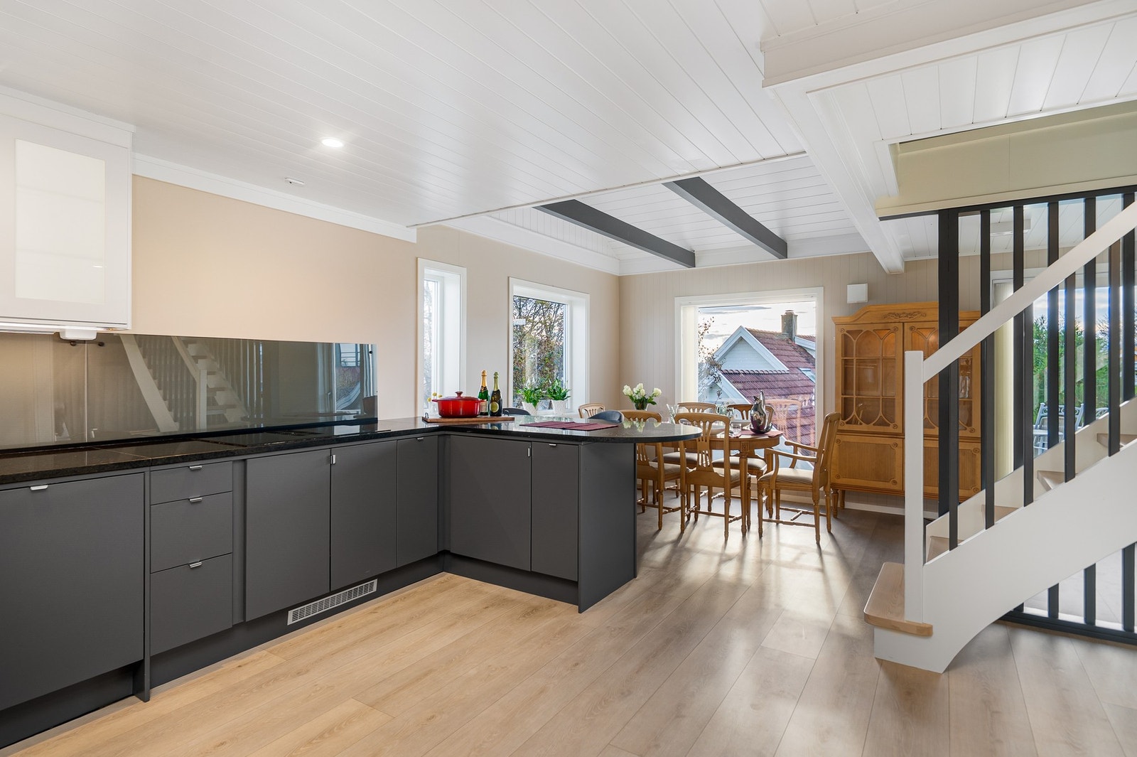 En moderne løsning. Åpent og luftig. Galleribilde