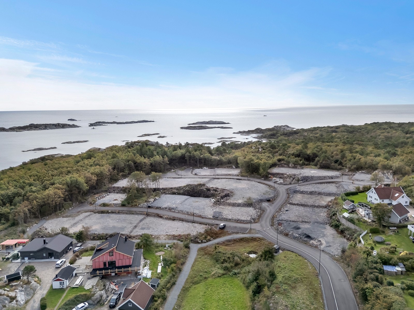 Fra område er det direkte adkomst til skog med variert turterreng Galleribilde