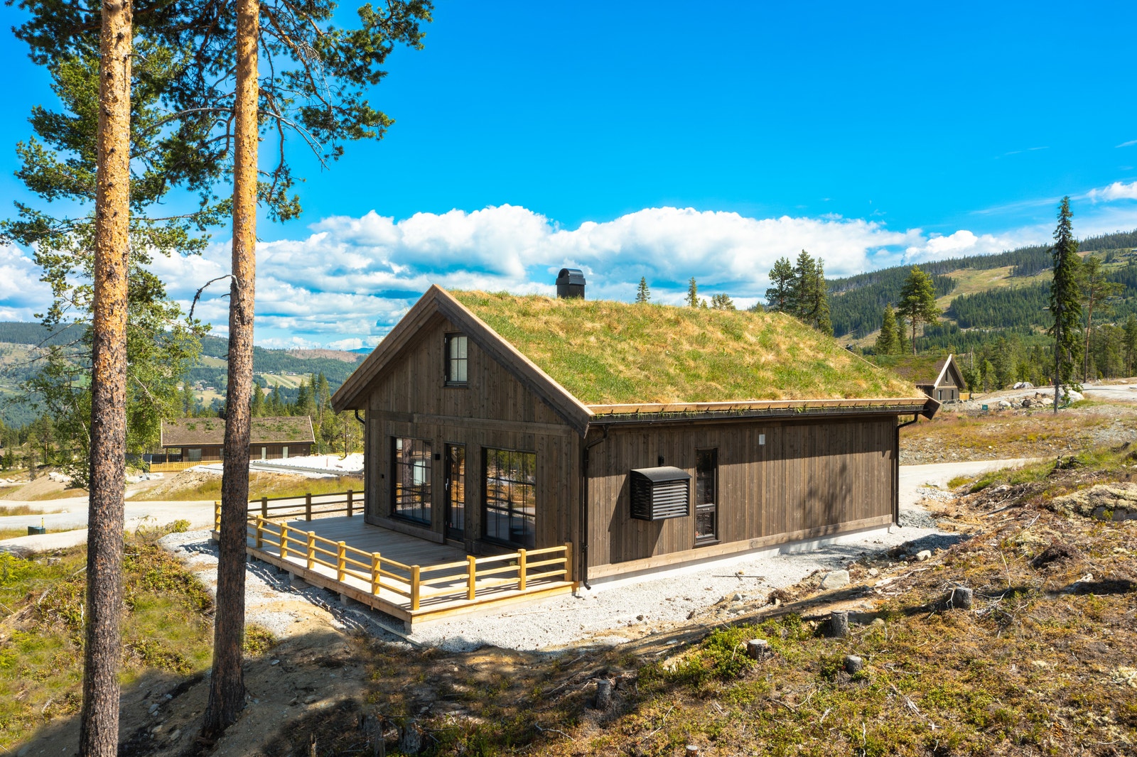 Tilsvarende hytte er prosjektert her på tomt 59 i Nesfjellet Vest Galleribilde