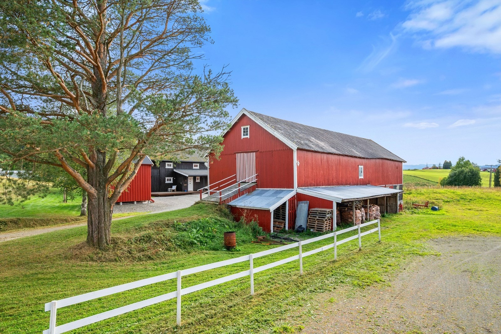 Eiendommen er innholdsrik og bør sees! Galleribilde