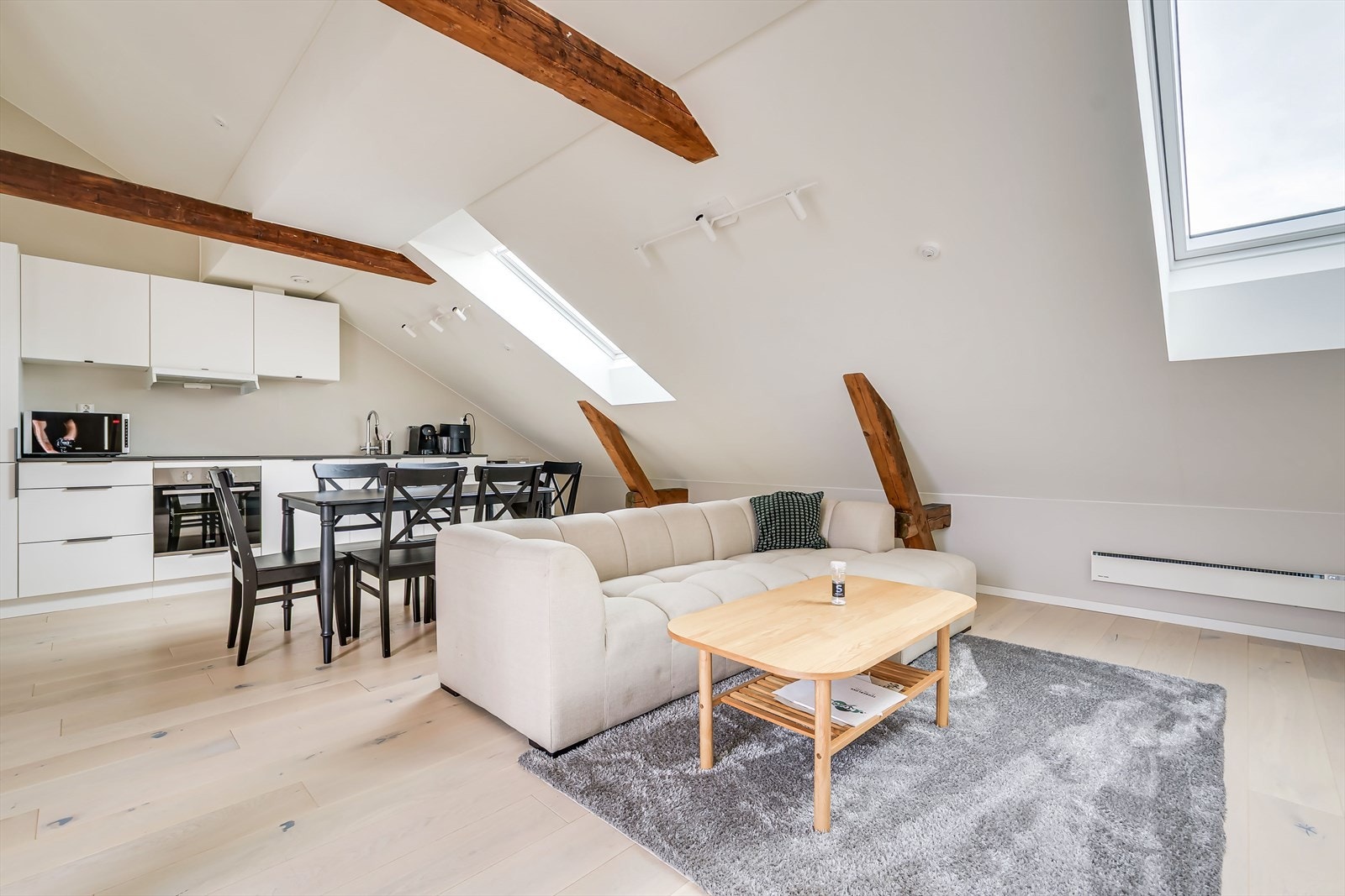 Leiligheten ble bygget ut i 2022 og holder god standard Galleribilde