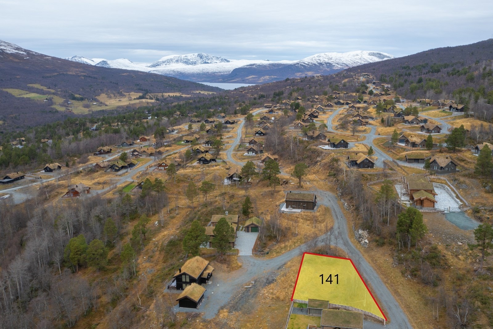 Tomt (markering viser kun ca grenser) Galleribilde