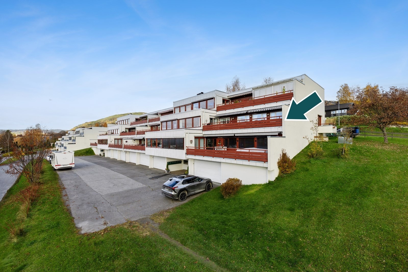 Leiligheten har en flott beliggenhet i Nordre Ål med nærhet til dagligvare, flotte turområder, skoler og barnehager. Galleribilde