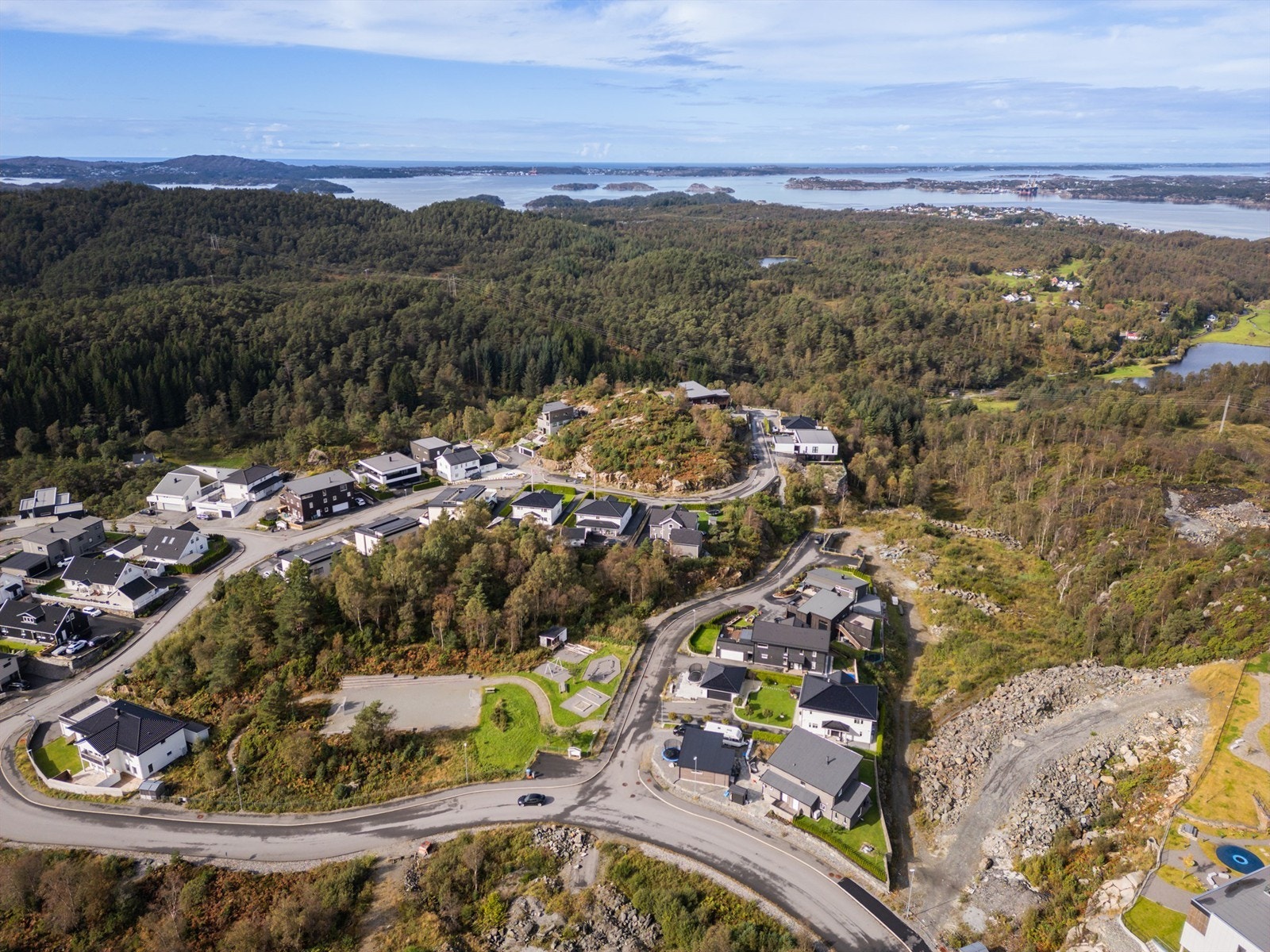Ønsker man å besikte tomten kan det gjøres når som helst på egenhånd. Galleribilde