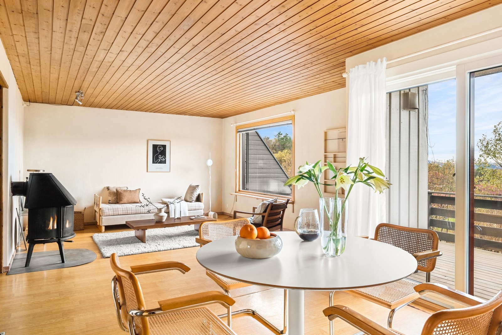 Rekkehuset trenger kjærlighet og oppussing for å nå dagens standard. Galleribilde