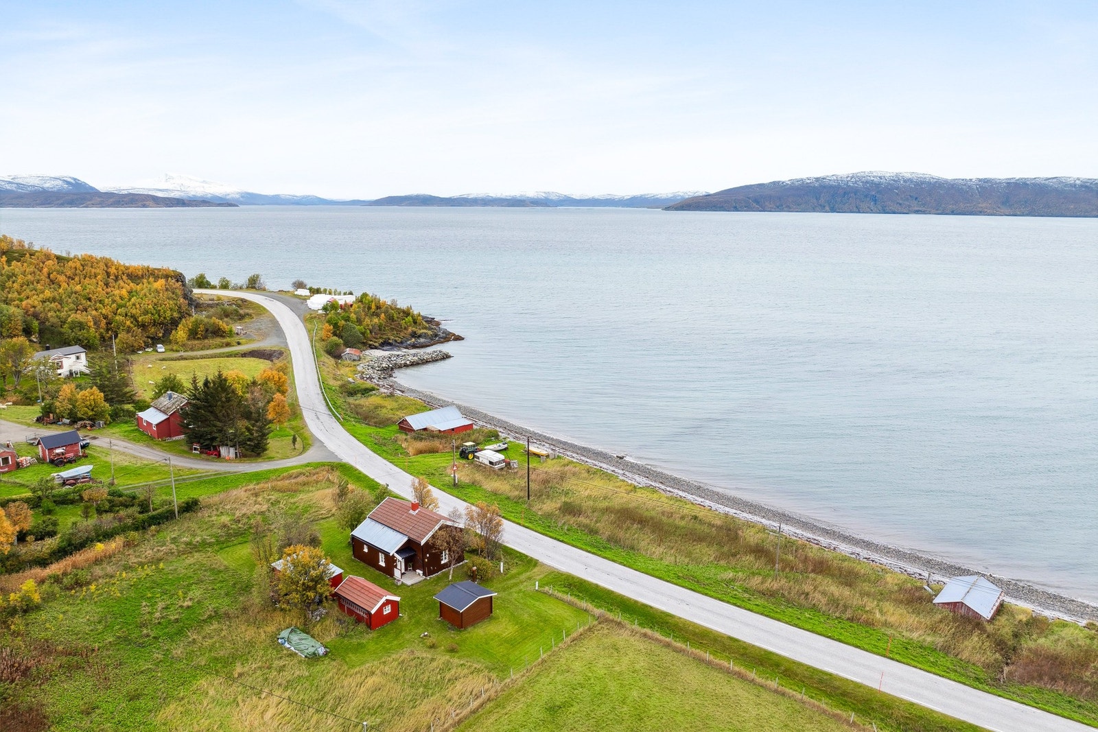 Det tar litt over en time å kjøre til Tromsø sentrum Galleribilde