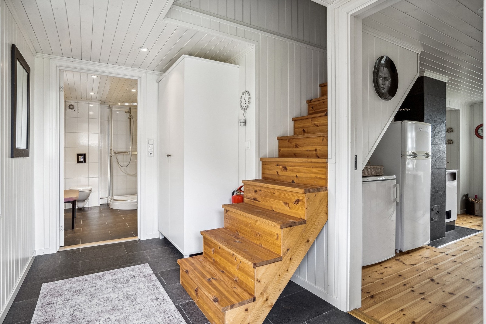 Entré og trapp opp til 2.etasje Galleribilde