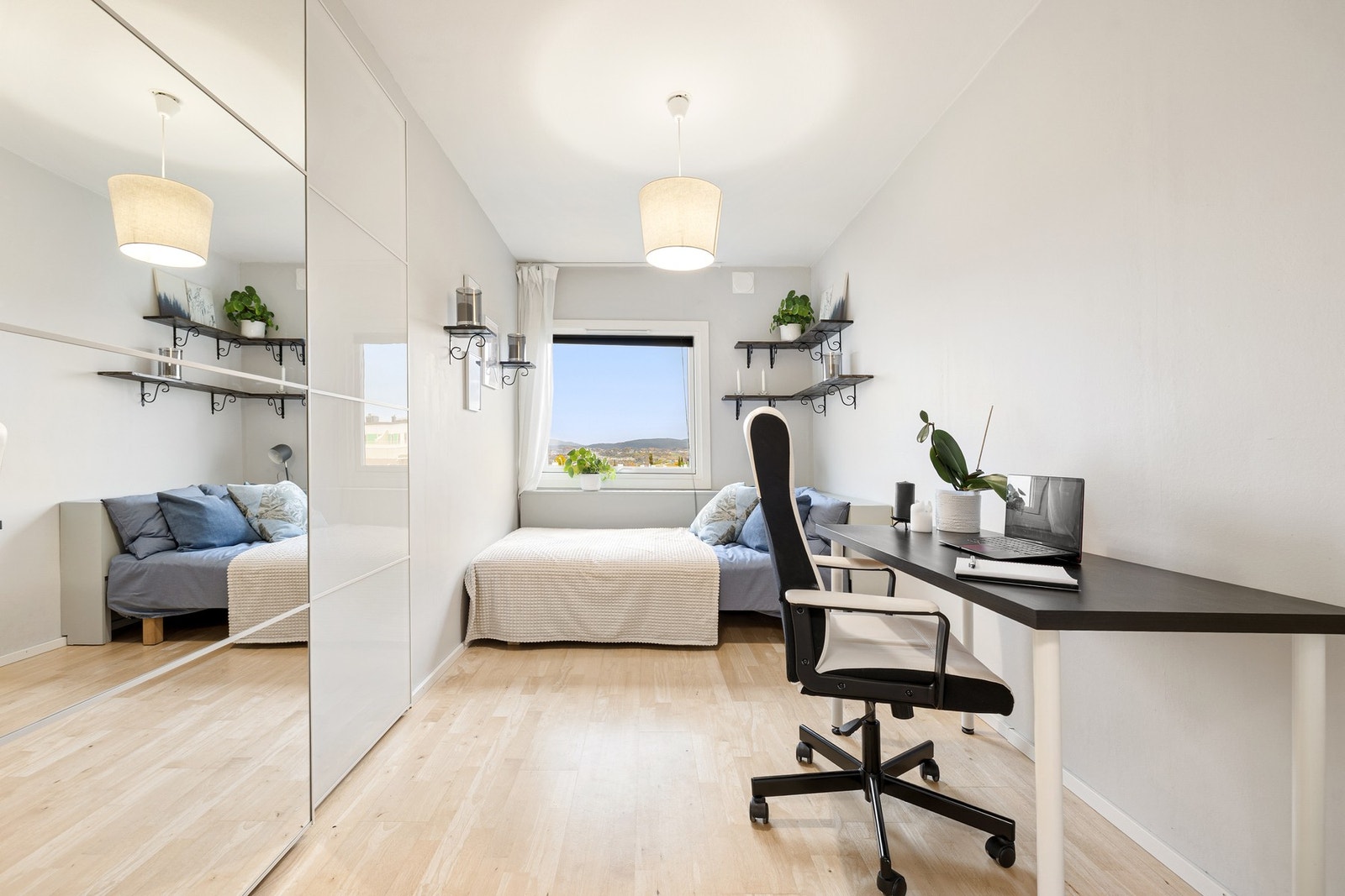 Rommet passer utmerket både som barnerom, gjesterom eller kontor. Galleribilde