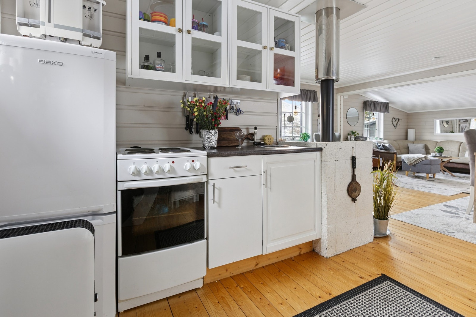 Åpen løsning mot stuen. Galleribilde