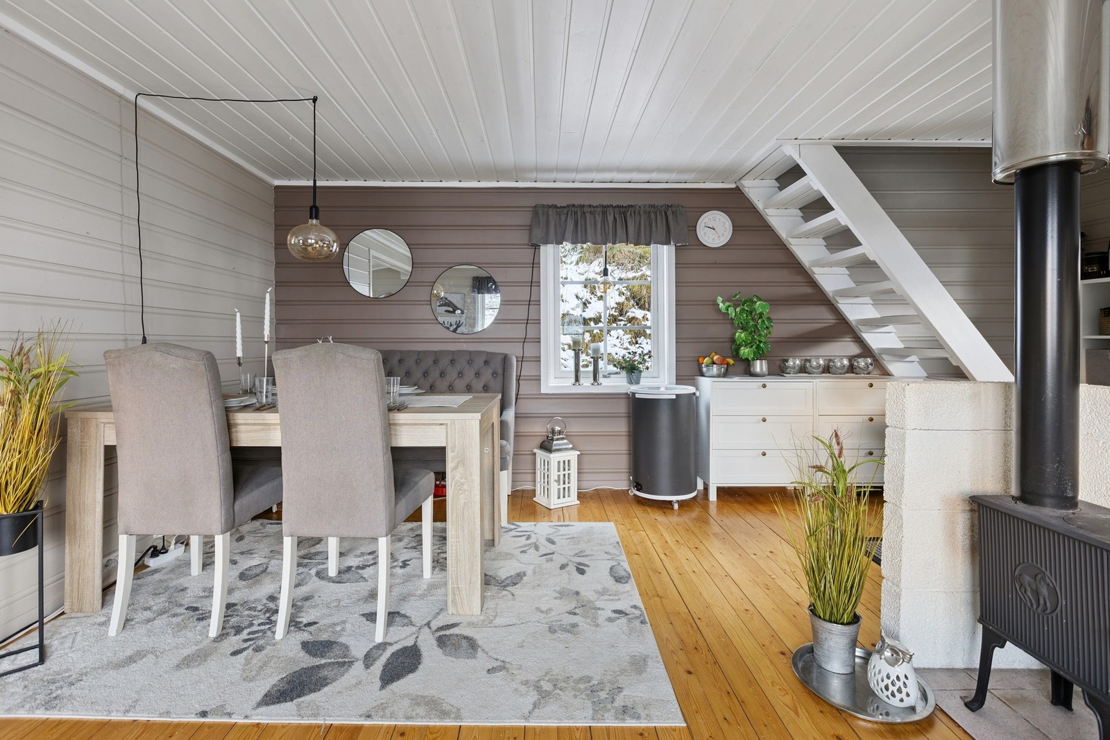 Her ser dere den fra en annen vinkel. Galleribilde