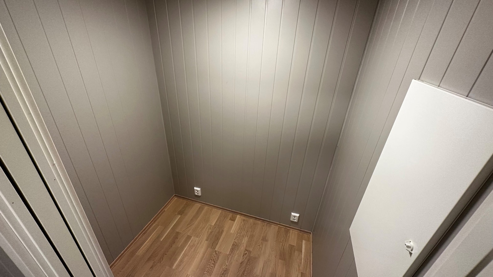 lagerrom innenfor vaskerom Galleribilde