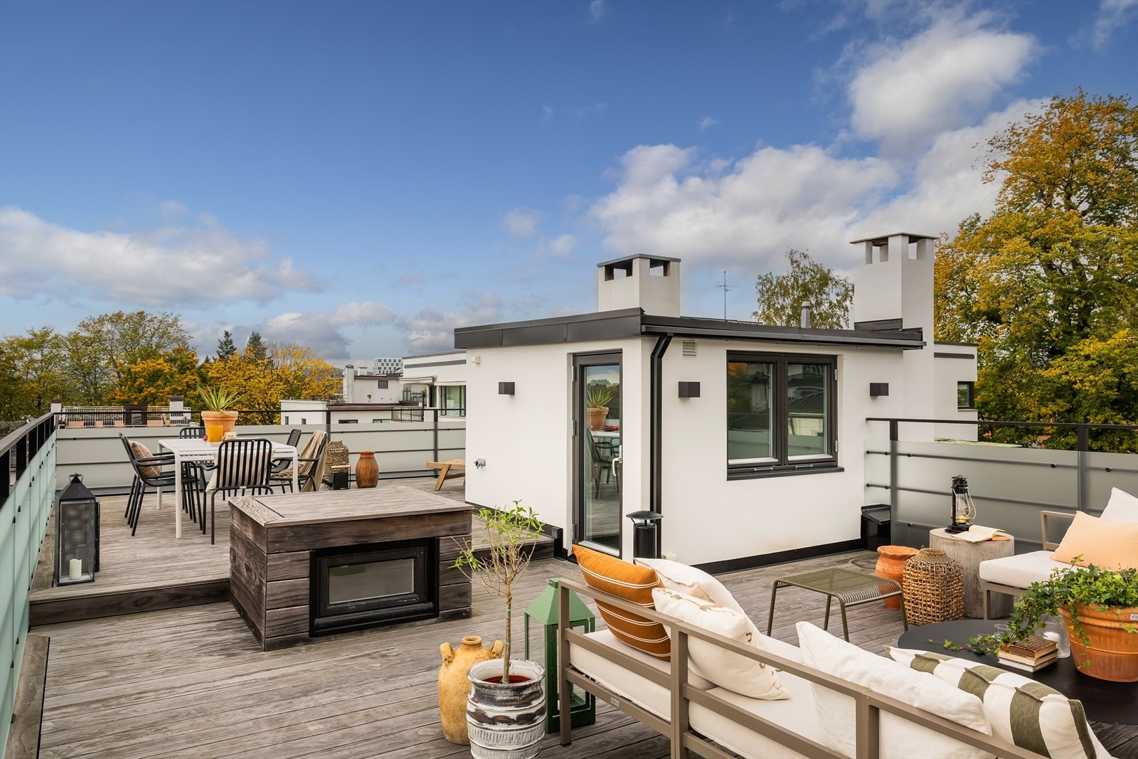 Solrik takterrasse på ca. 60 kvm med fantastisk utsikt. Galleribilde