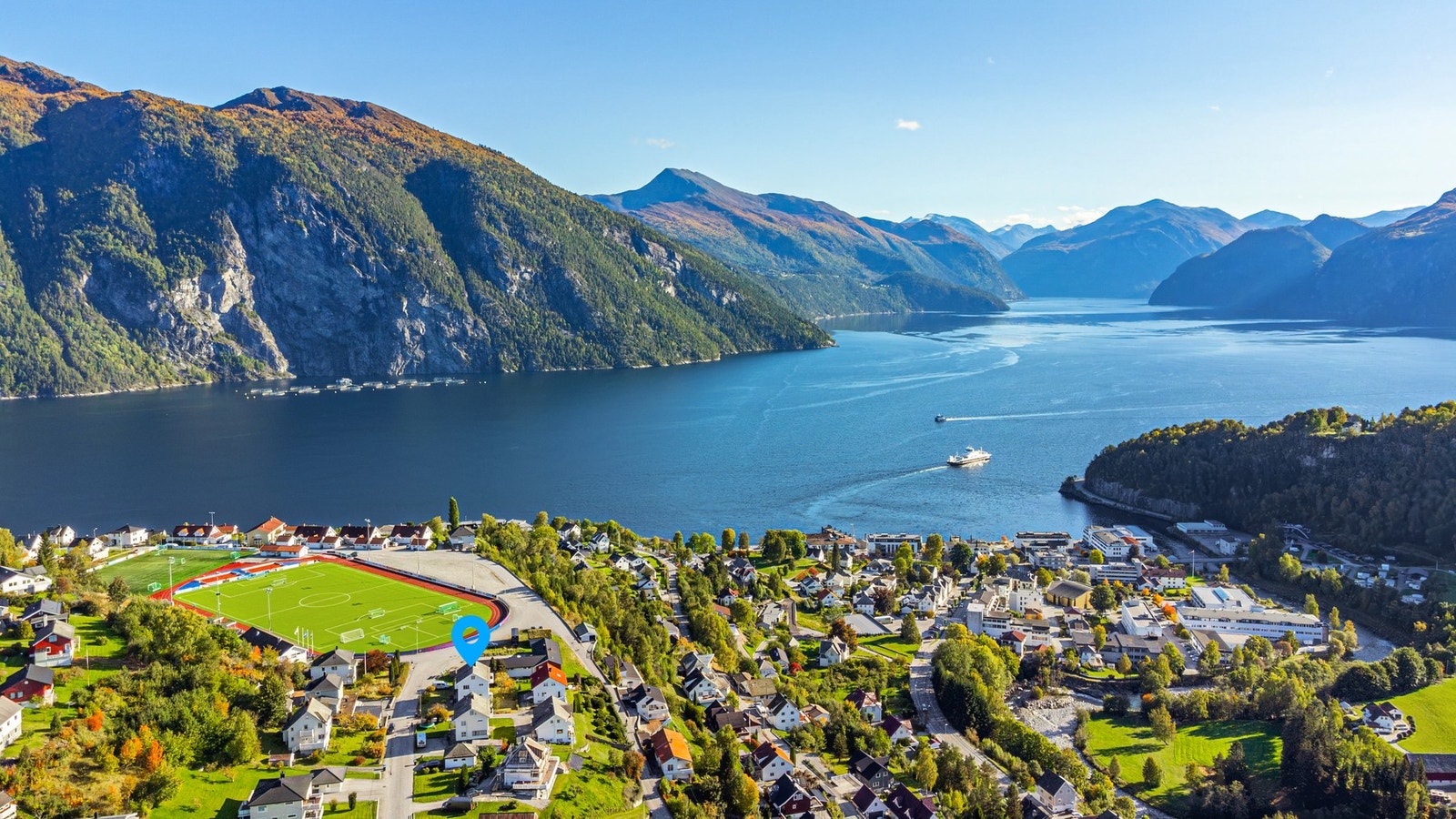Skap ditt drømmehjem! Enebolig med potensial på Stranda. Galleribilde