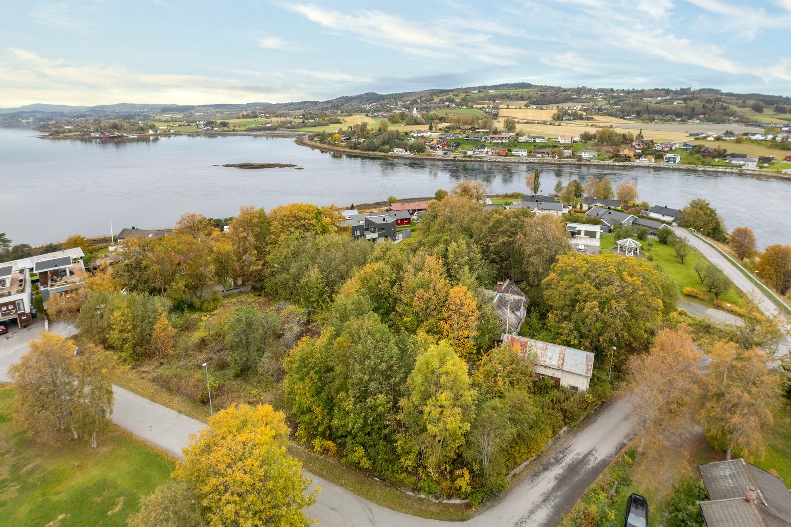 Stor eiendom med utviklingspotensiale. Galleribilde