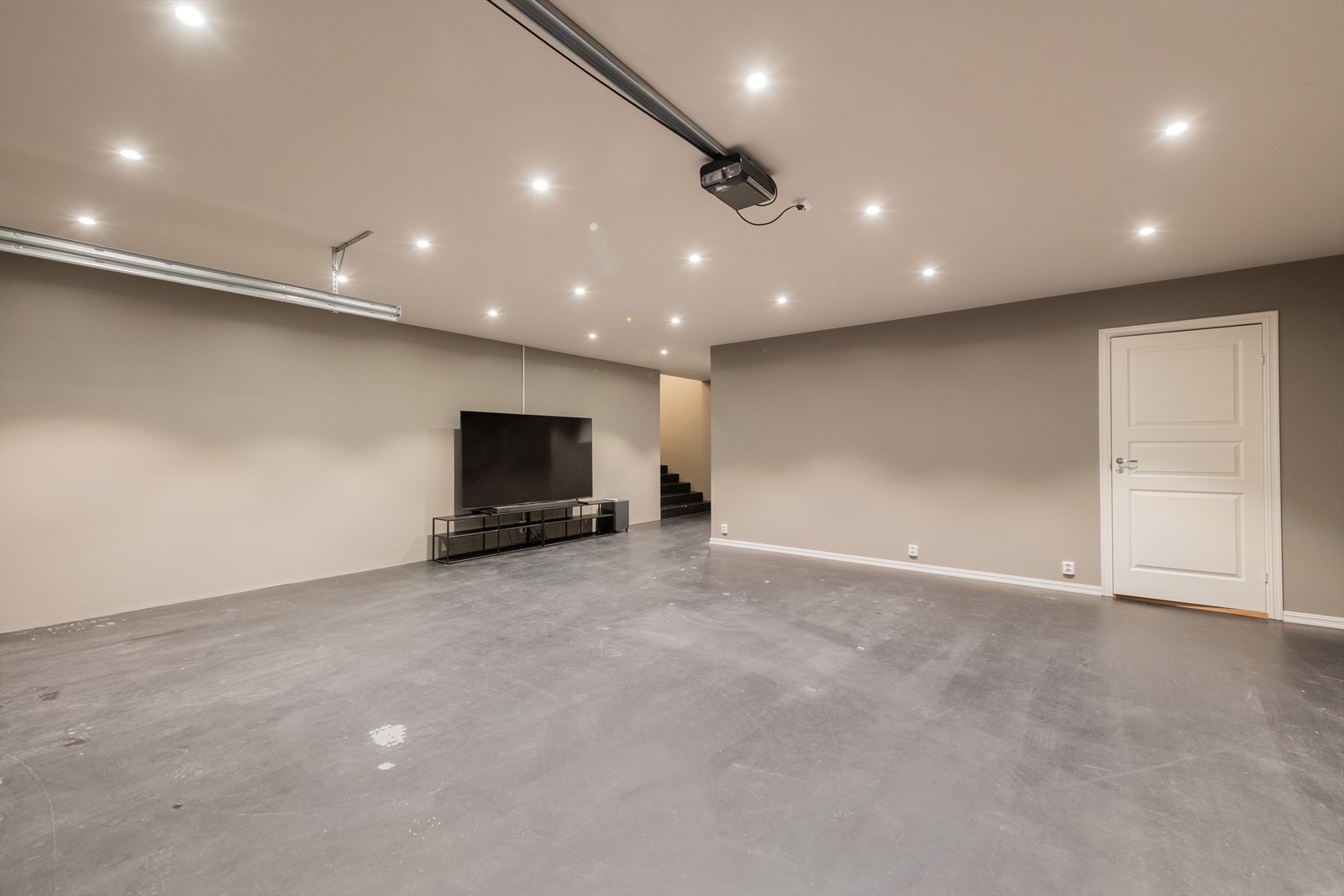 Isolerte betongvegger. Galleribilde