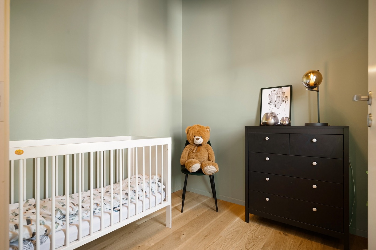 Soverom II - rommet har månelampe med fjernkontroll. Galleribilde