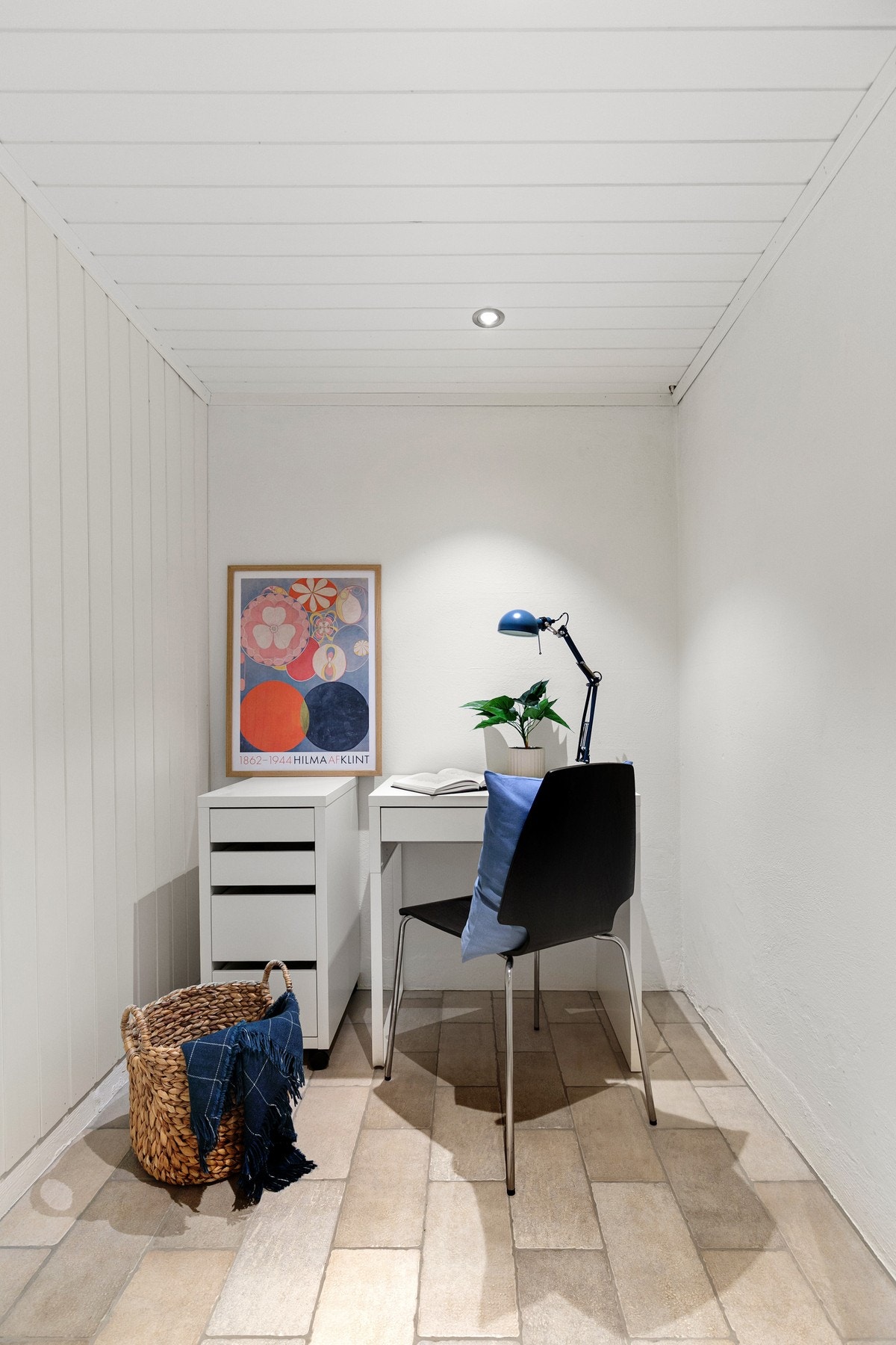 Bod i kjeller er innredet som kontor (ikke godkjent for varig opphold) Galleribilde