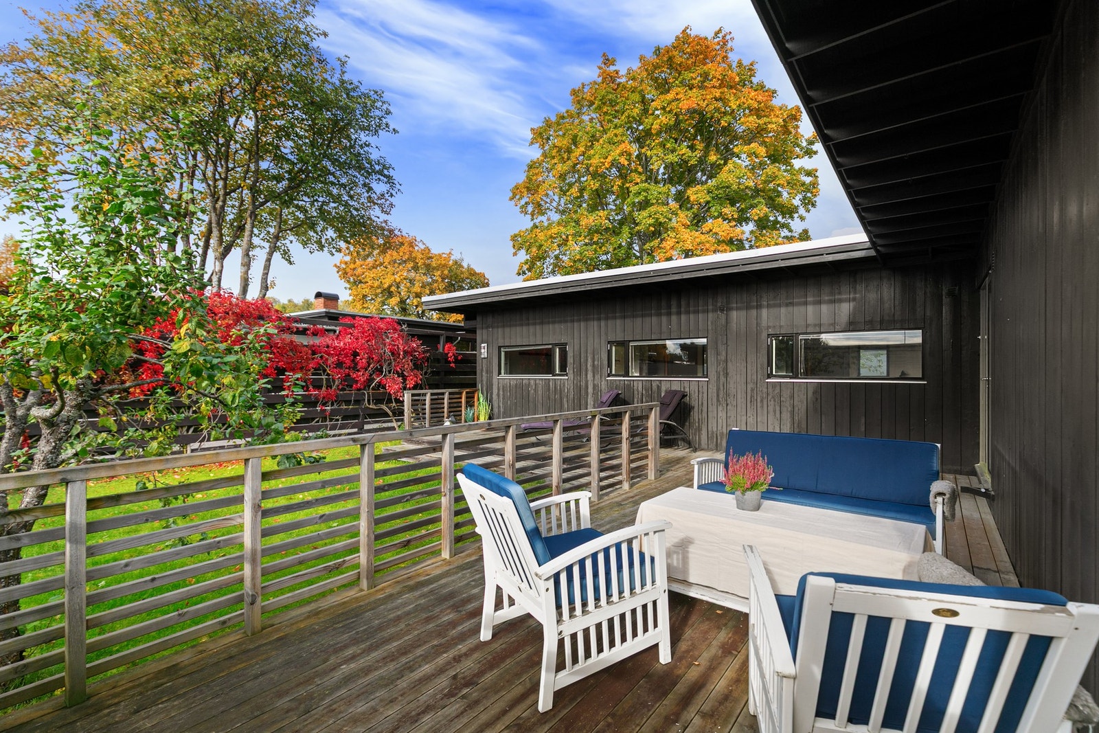 I atriet er hagen fint omkranset, noe som gir en helt unik atmosfære. Galleribilde