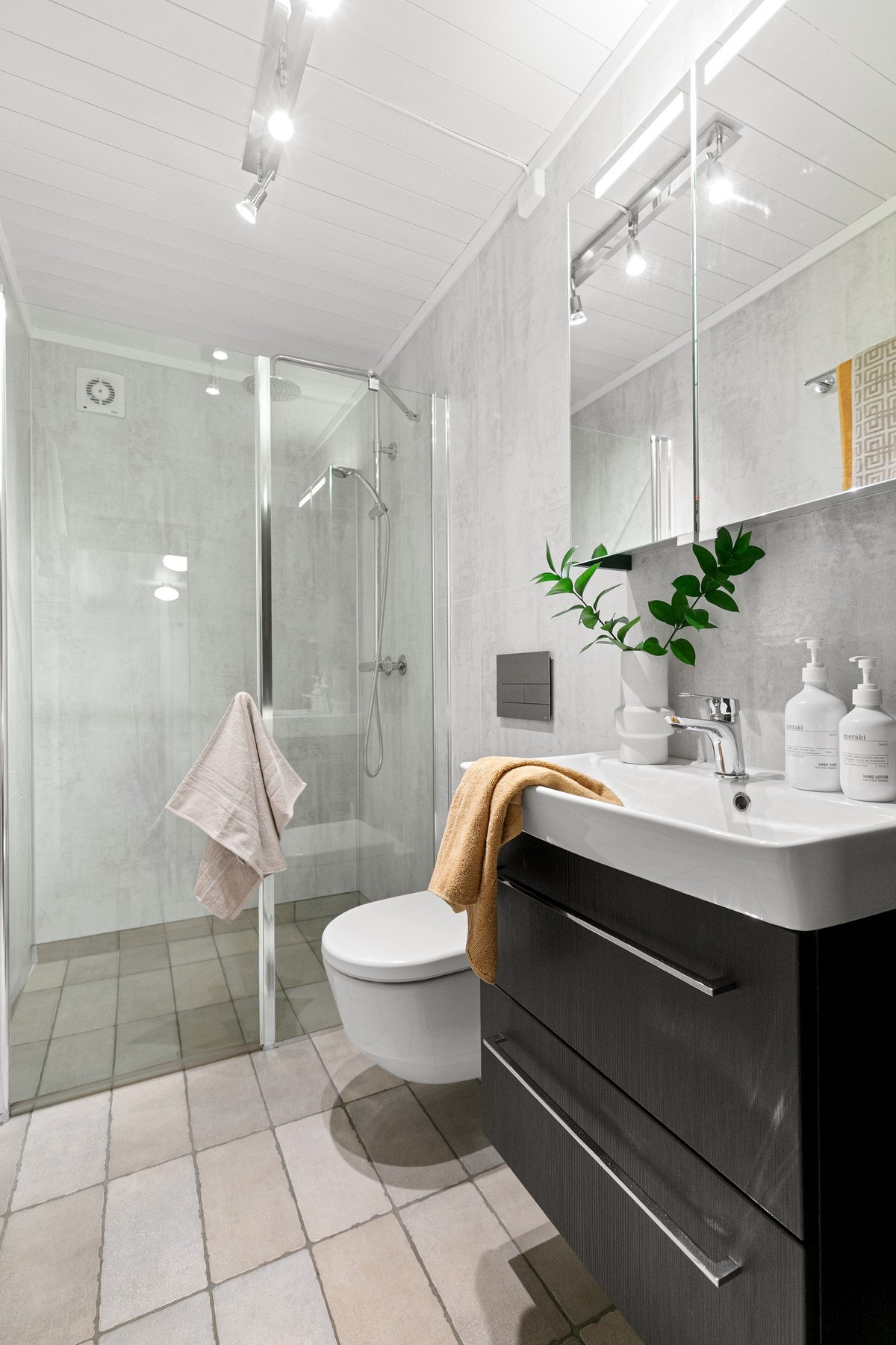 Badet i 1. etasje ble rehabilitert i 2016. Galleribilde