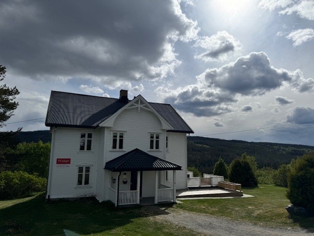 Enebolig med stil og sjarm Galleribilde