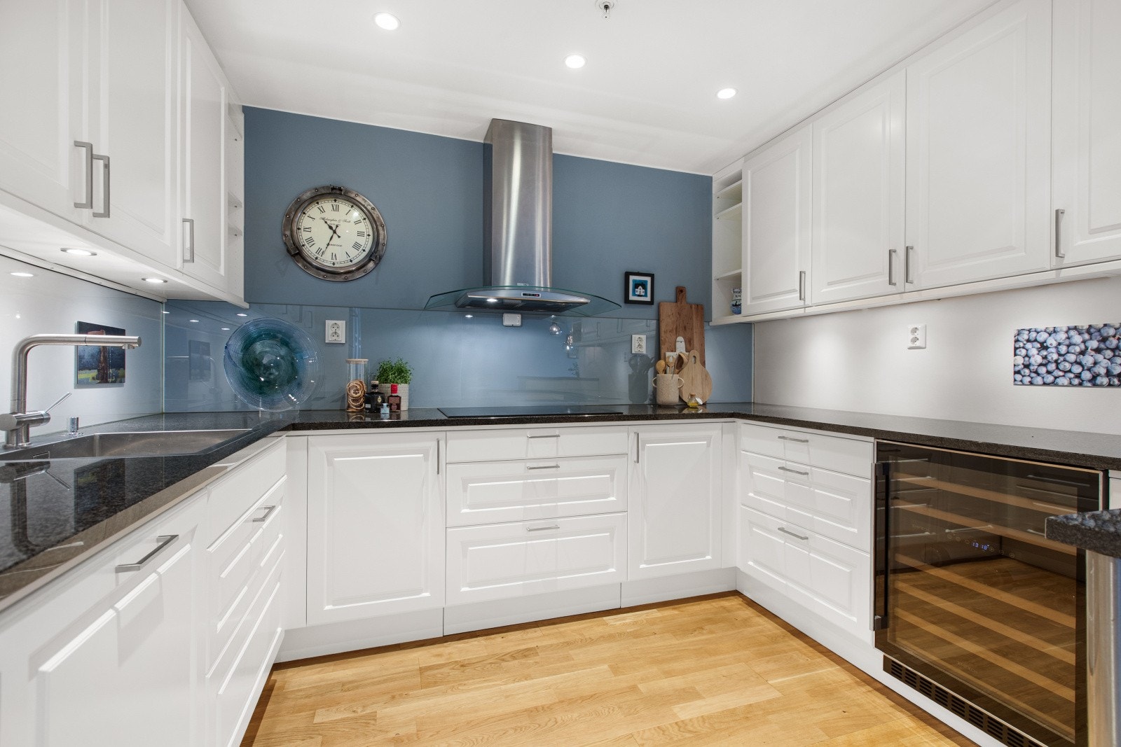 Påkostet kjøkken fra kjøkkenleverandør "Drømmekjøkkenet" Galleribilde