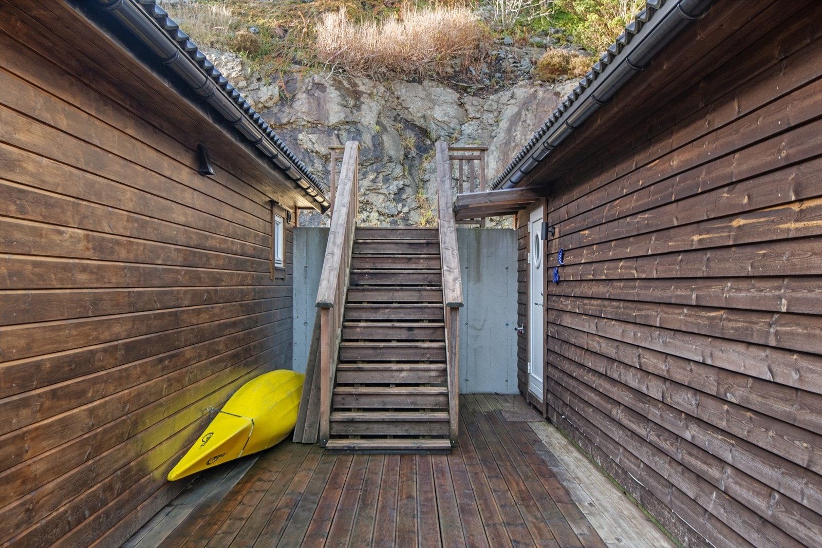 Trapp ned til inngangsparti Galleribilde